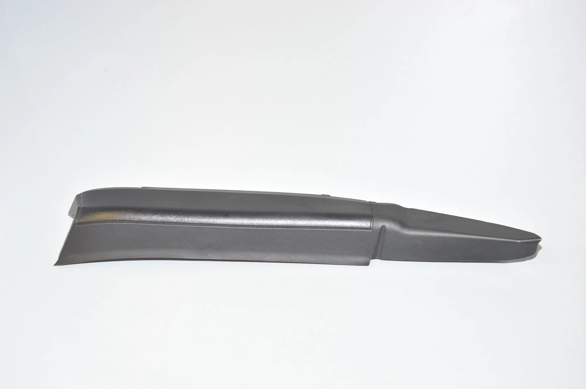 Rear Right Tail Light Trim – OEM 7206390 · BMW 7 (F01, F02) BMW 7 (F01, F02) 730 d 2012