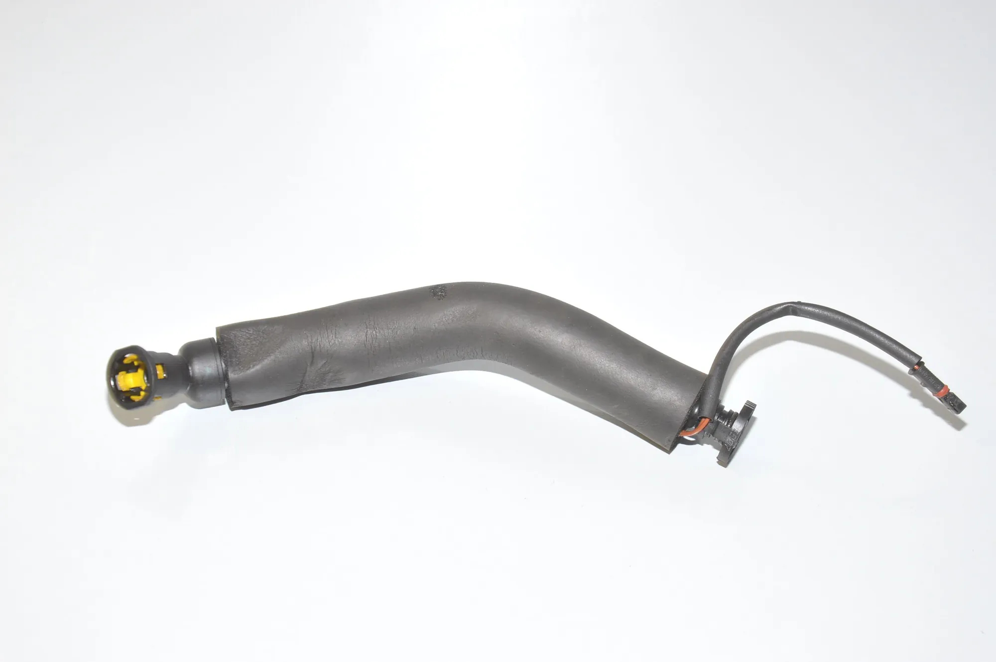 Breather Hose – OEM 7567801 · BMW 7 (E65, E66, E67) BMW 7 (E65, E66, E67) 730 i, Li 2006 – 2