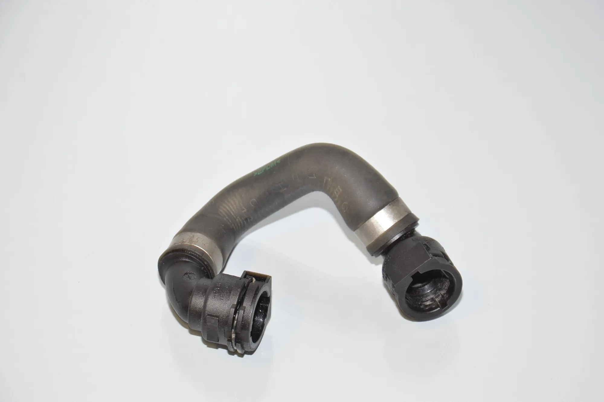 Coolant Hose Pipe – OEM 7800104 · BMW 7 (F01, F02) BMW 7 (F01, F02) 730 d 2008 – 4