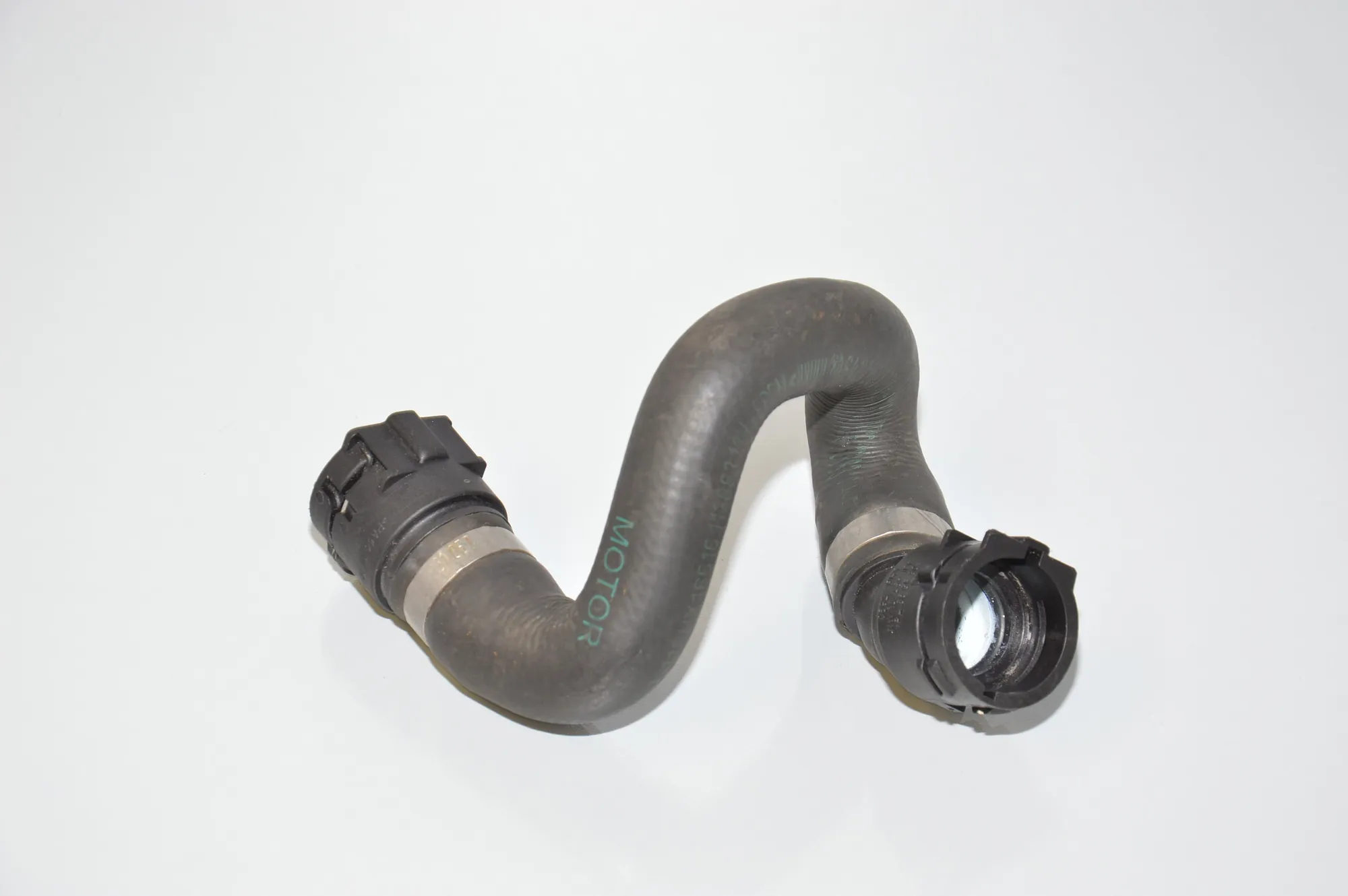 Coolant Hose Pipe – OEM 8377701 · BMW 7 (E65, E66, E67) BMW 7 (E65, E66, E67) 735 i 2005 – 3