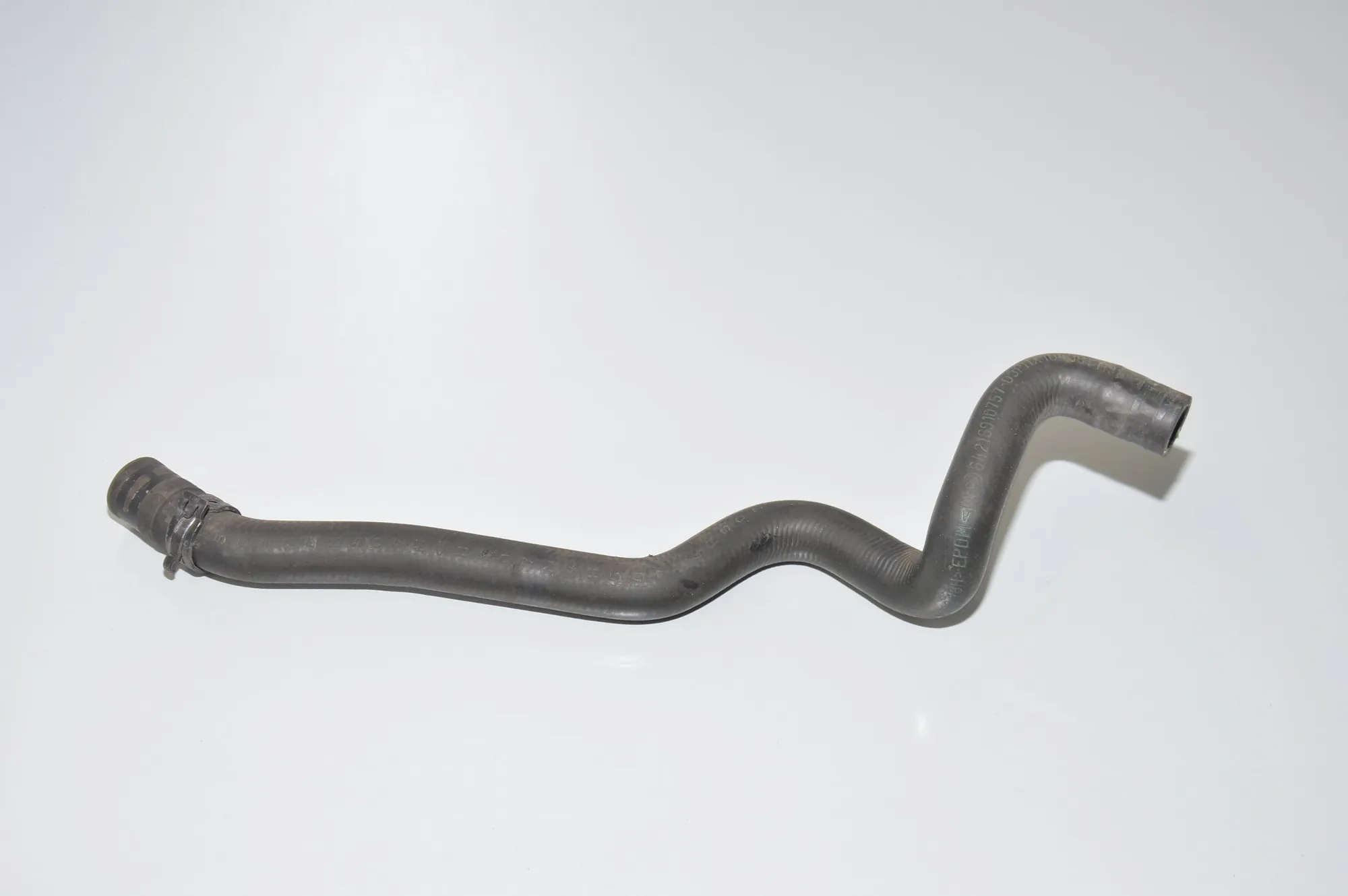 Coolant Hose Pipe – OEM 6910757 · BMW 5 Touring (E61) BMW 5 Touring (E61) 520 d 2005 – 4