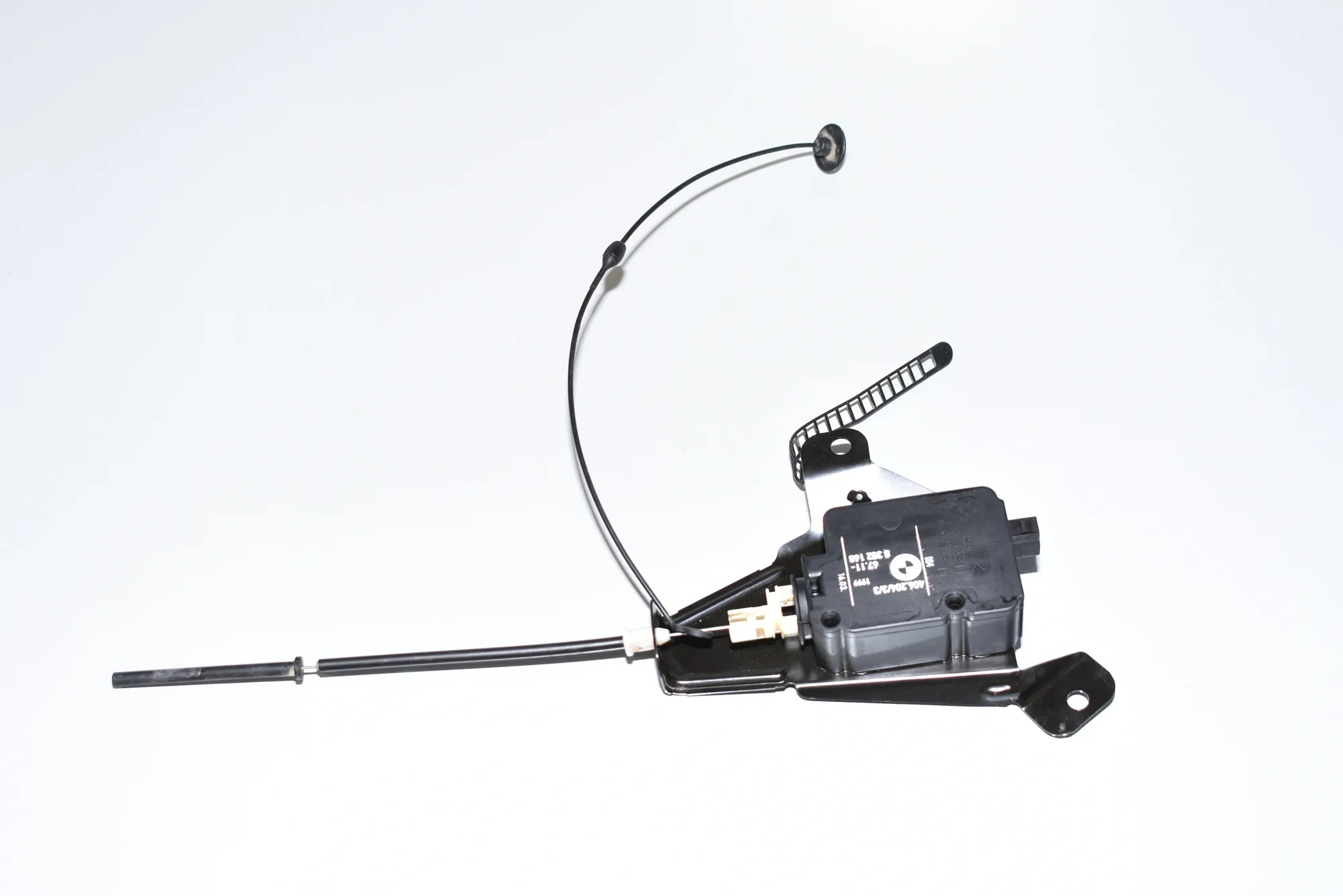 Fuel Tank Cover Lock – OEM 8352168 · BMW 5 Touring (E39) 530 d 1999
