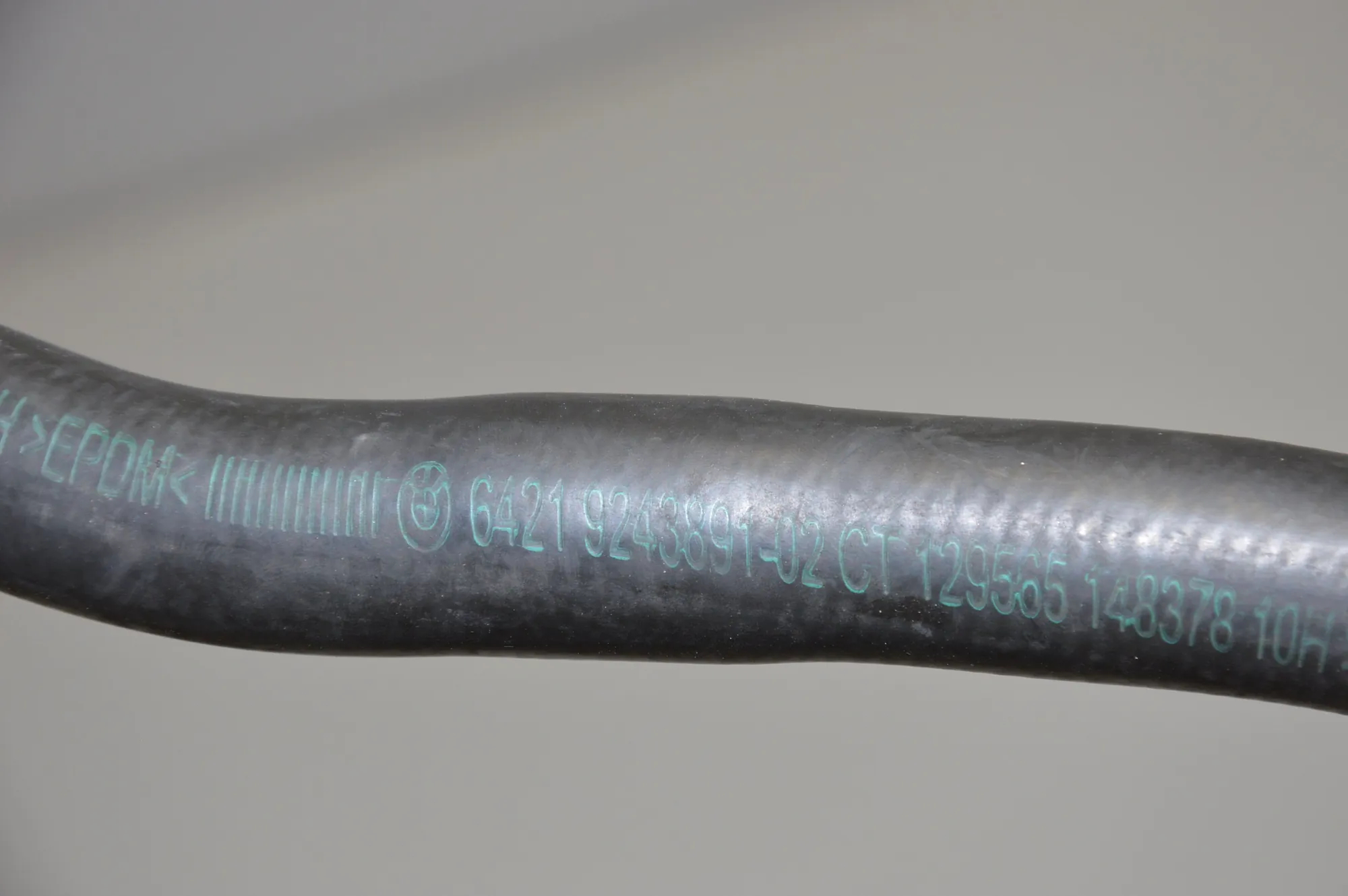 Coolant Hose Pipe – OEM 9243891 · BMW 3 (F30, F80) BMW 3 (F30, F80) 316 d 2012 – 5