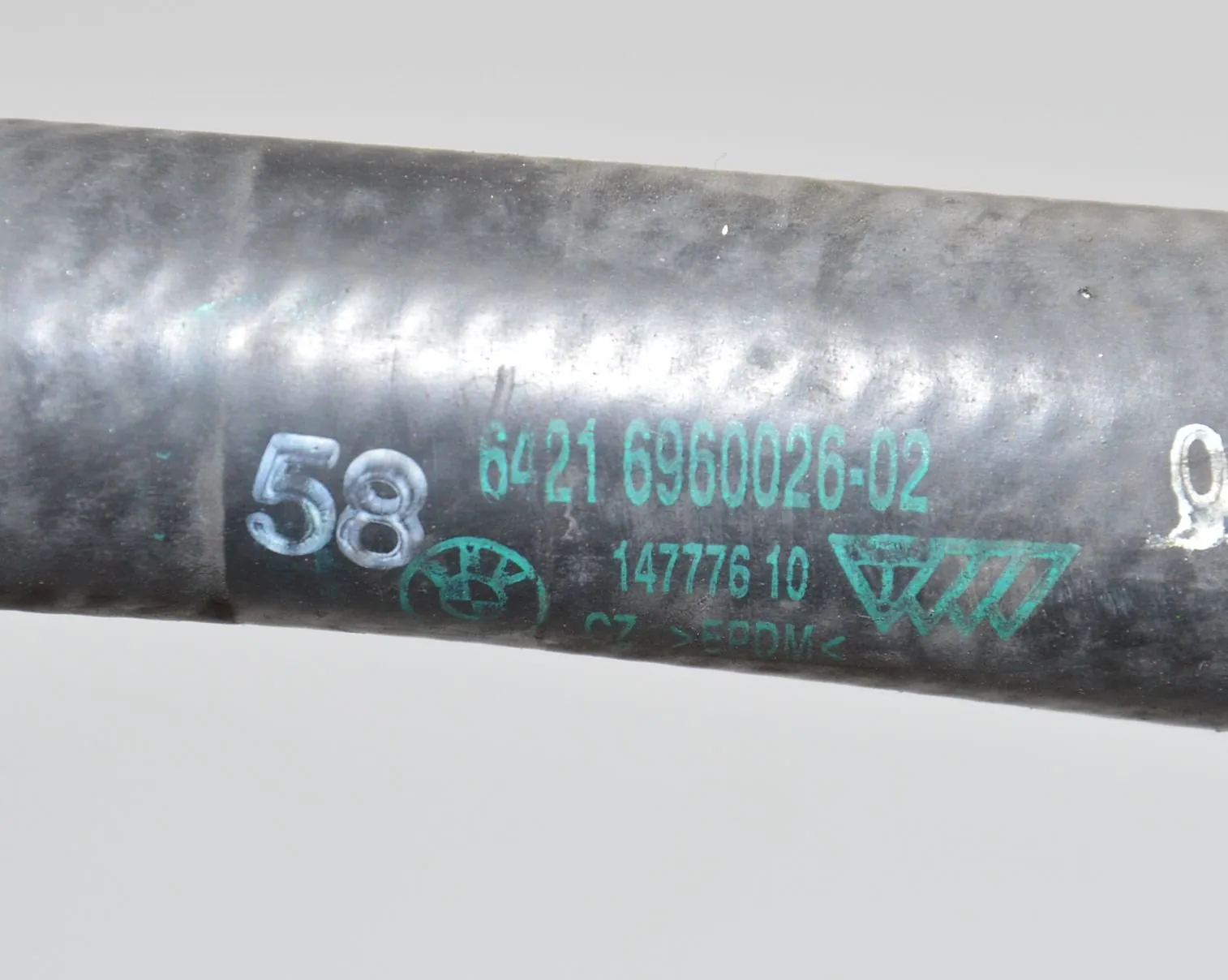 Coolant Hose Pipe – OEM 6960026 · BMW 3 Touring (E91) BMW 3 Touring (E91) 323 i 2006 – 5