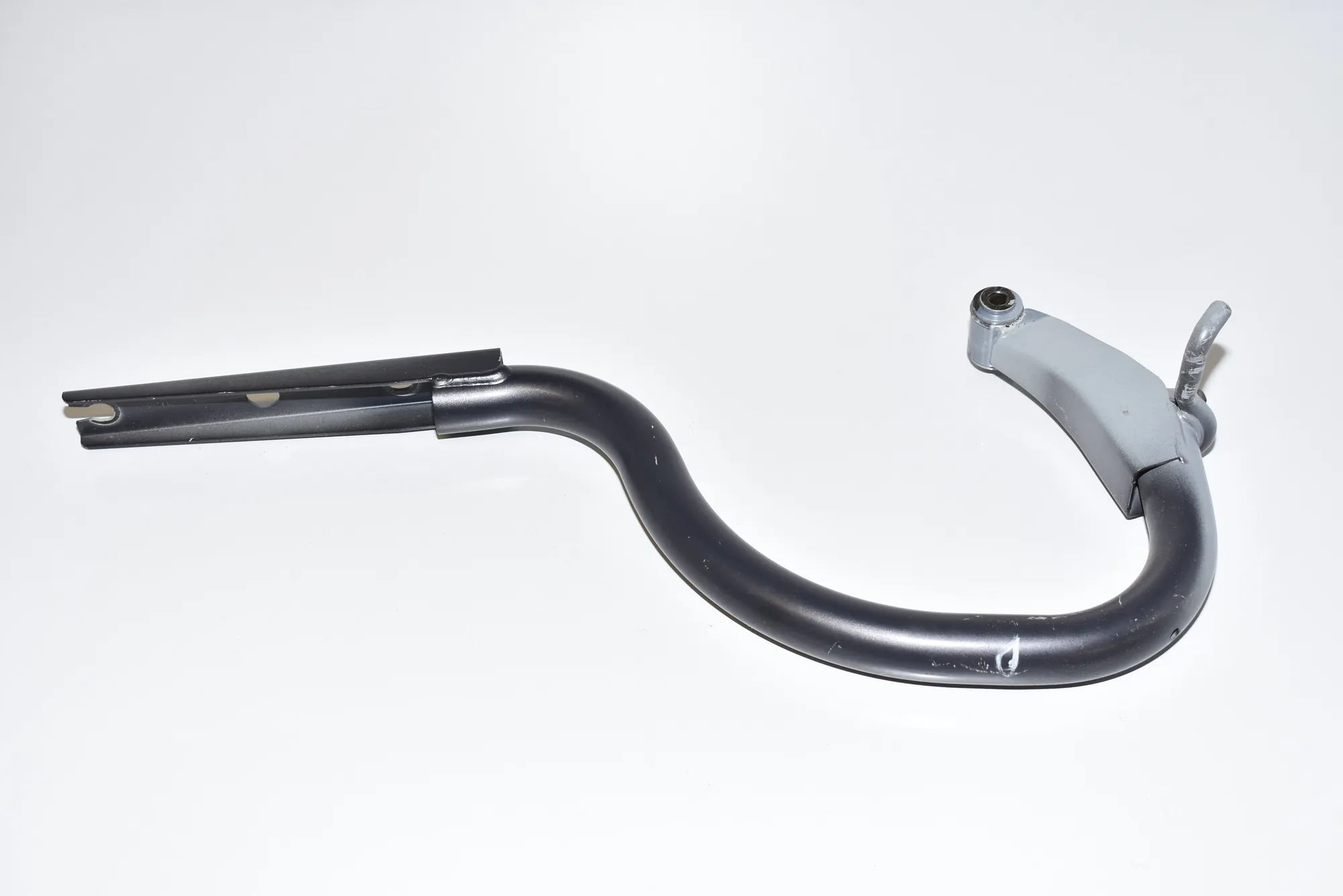 Right Side Bootlid Hinge · BMW 5 (E60) BMW 5 (E60) 530 d 2007