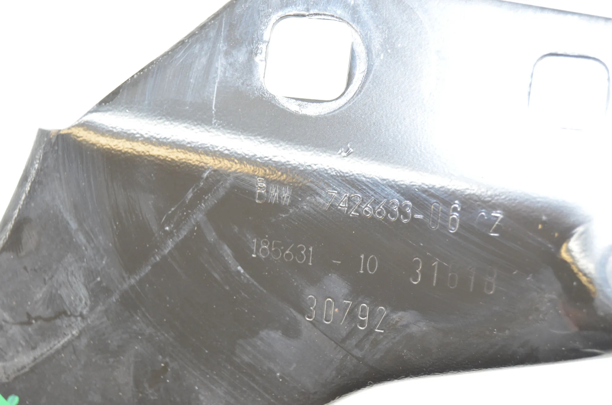 Bracket – OEM 7302531 · BMW 2 Gran Tourer (F46) 216 i 2018 – 5