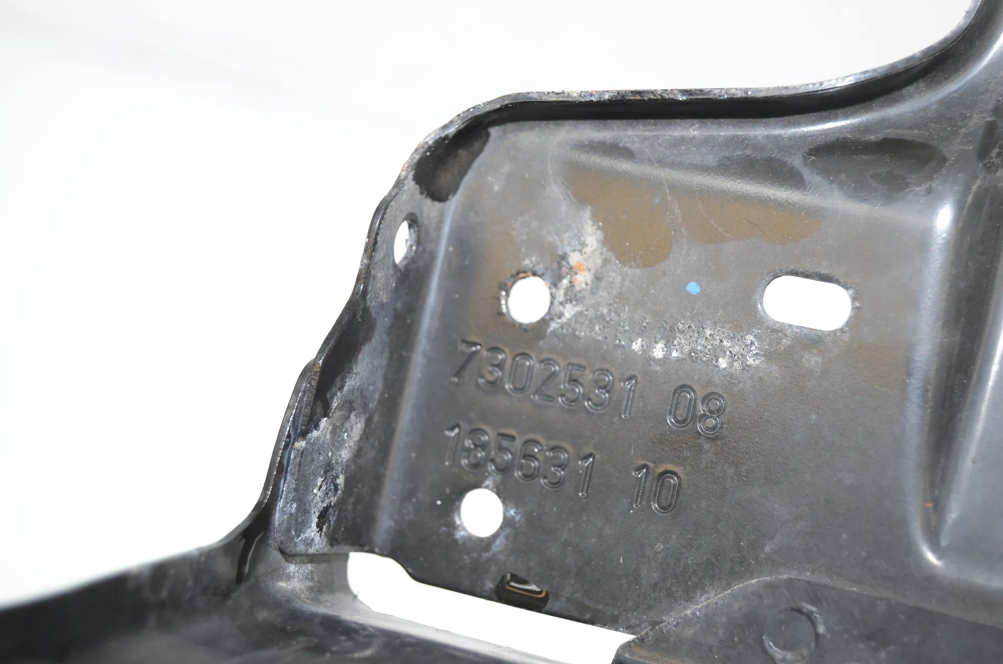 Bracket – OEM 7302531 · BMW 2 Gran Tourer (F46) 216 i 2018 – 4