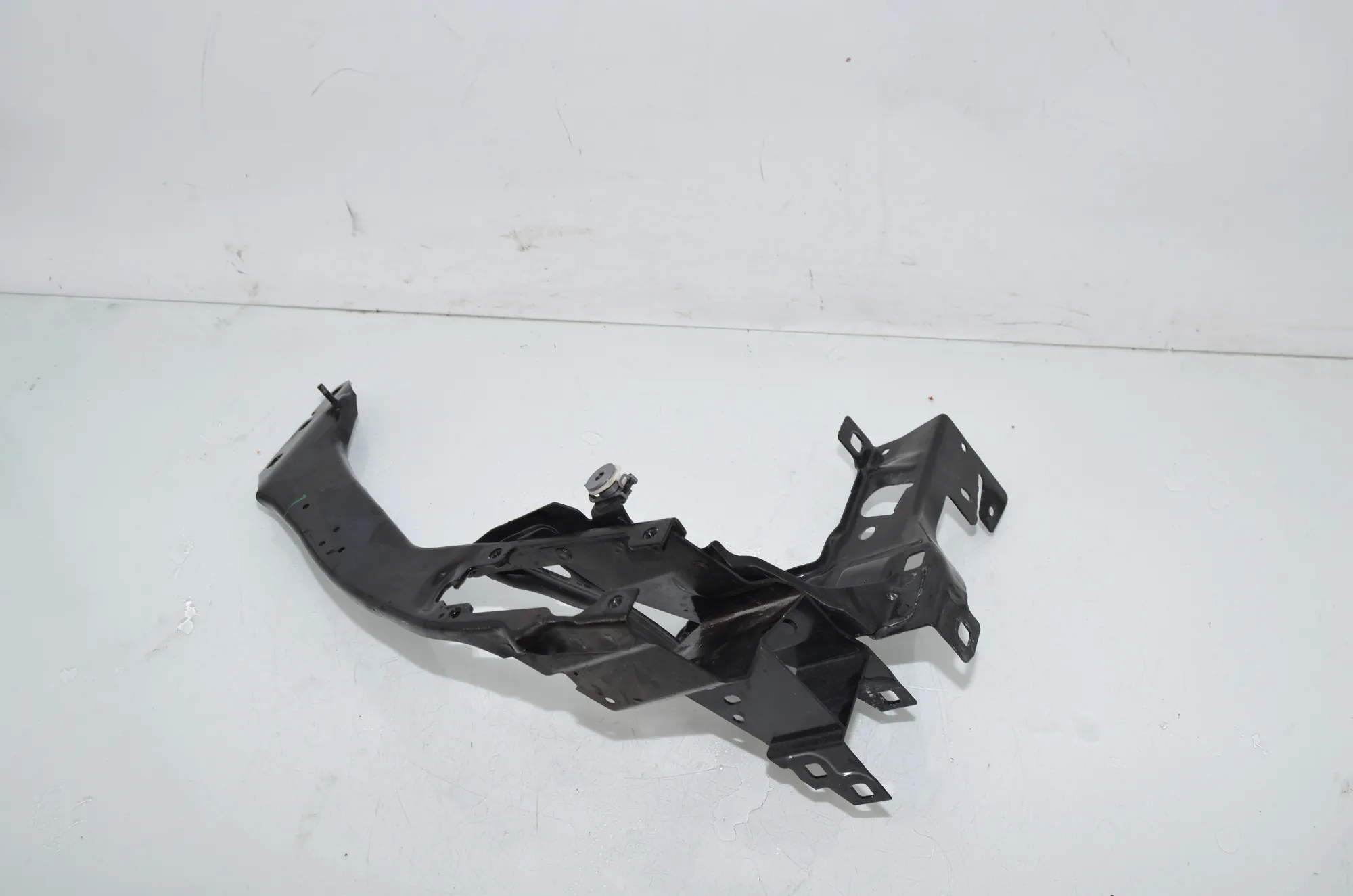 Bracket – OEM 7302531 · BMW 2 Gran Tourer (F46) 216 i 2018 – 2