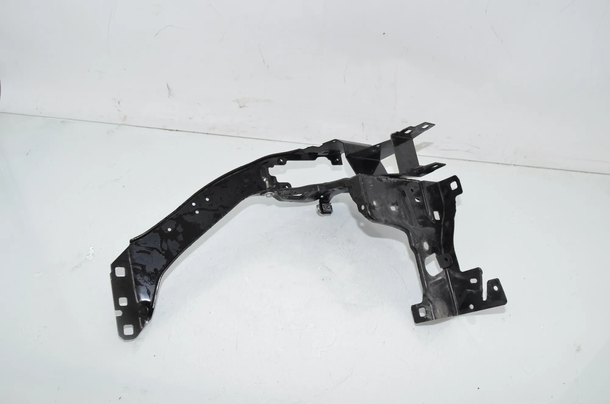 Bracket – OEM 7302531 · BMW 2 Gran Tourer (F46) 216 i 2018 – 3