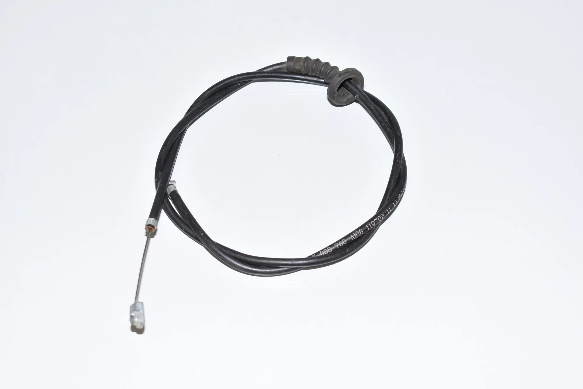 Bonnet Lock Cable – OEM 7008760 · BMW 5 (E60) BMW 5 (E60) 530 i 2007 – 3