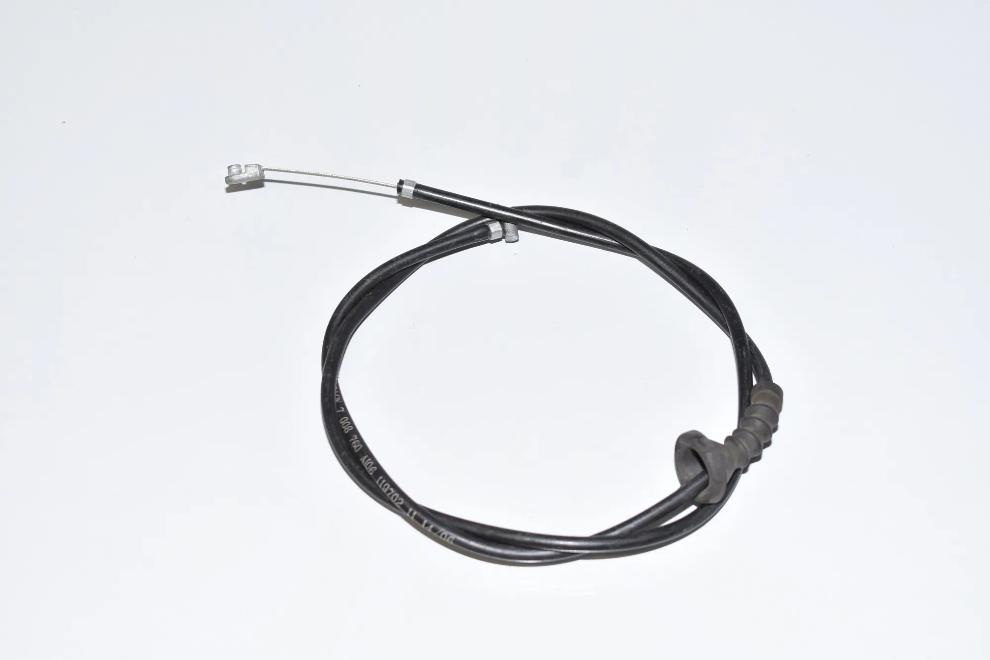 Bonnet Lock Cable – OEM 7008760 · BMW 5 (E60) BMW 5 (E60) 530 i 2007 – 2