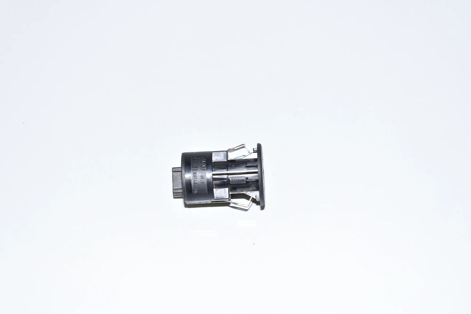 SRS Switch – OEM 6974643 · BMW 5 (E60) BMW 5 (E60) 520 d 2009