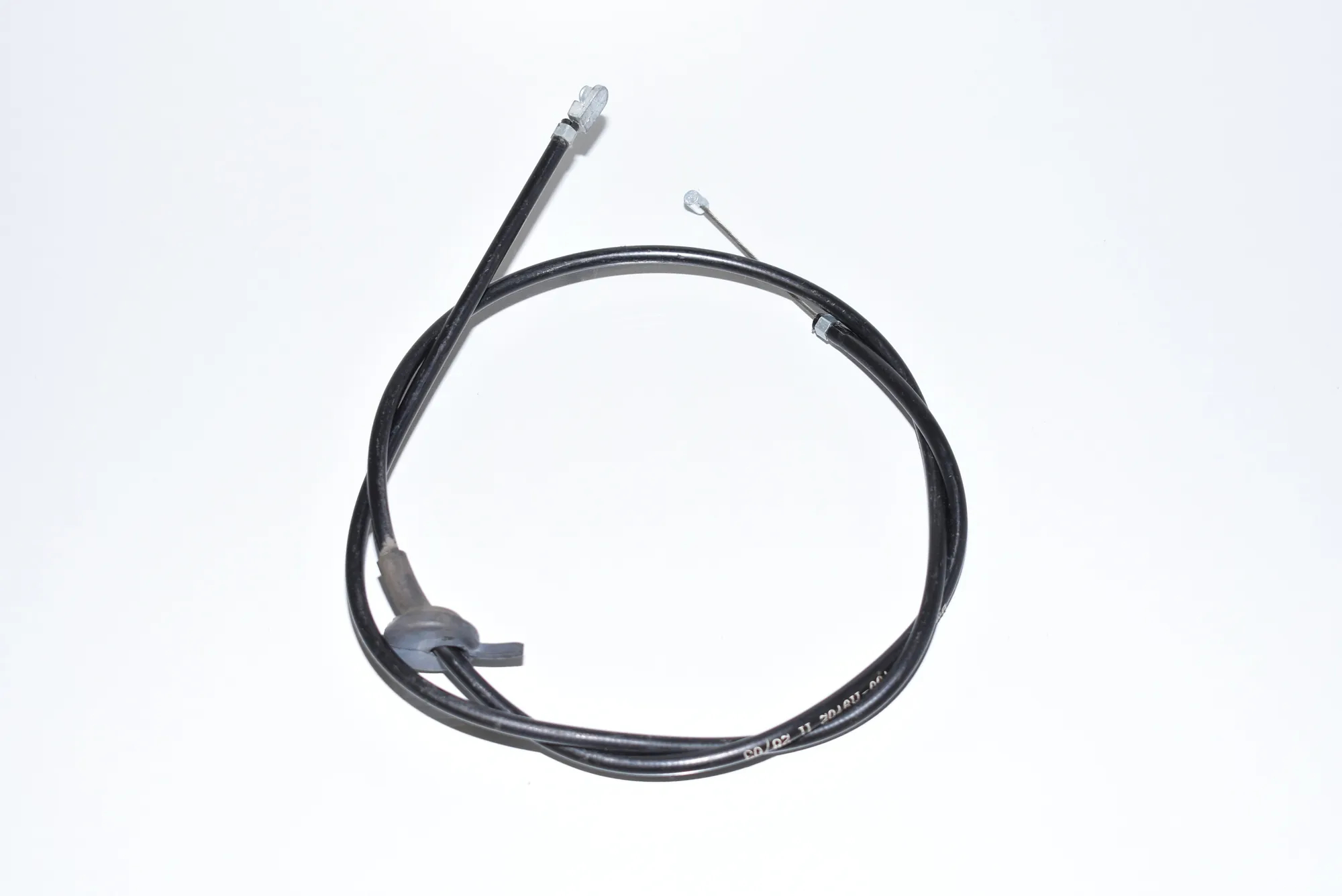 Bonnet Lock Cable – OEM 7008760 · BMW 5 (E60) BMW 5 (E60) 520 d 2009 – 2