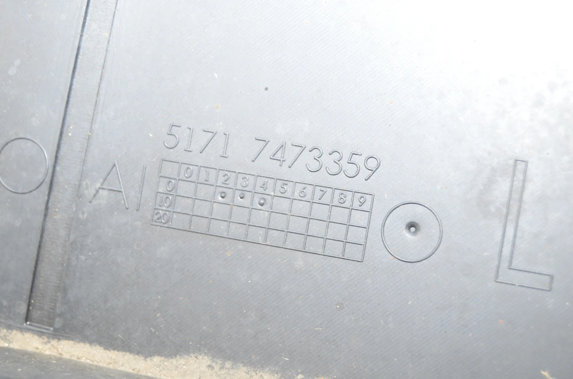 Other Underbody Cover – OEM 6858413 · BMW 2 Gran Tourer (F46) 216 i 2018 – 8