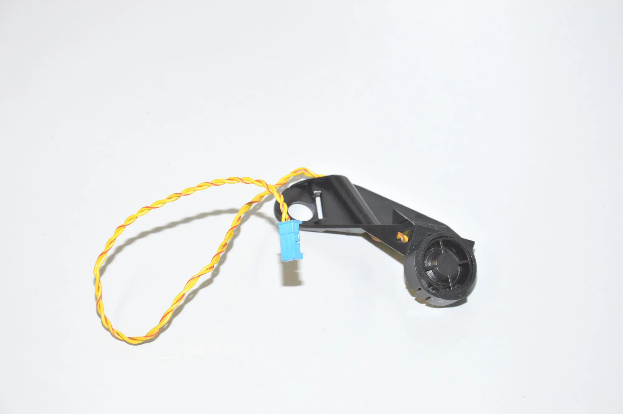 Front Right Door Speaker – OEM 8362530 · BMW 5 (E39) BMW 5 (E39) 520 d 2000 – 2