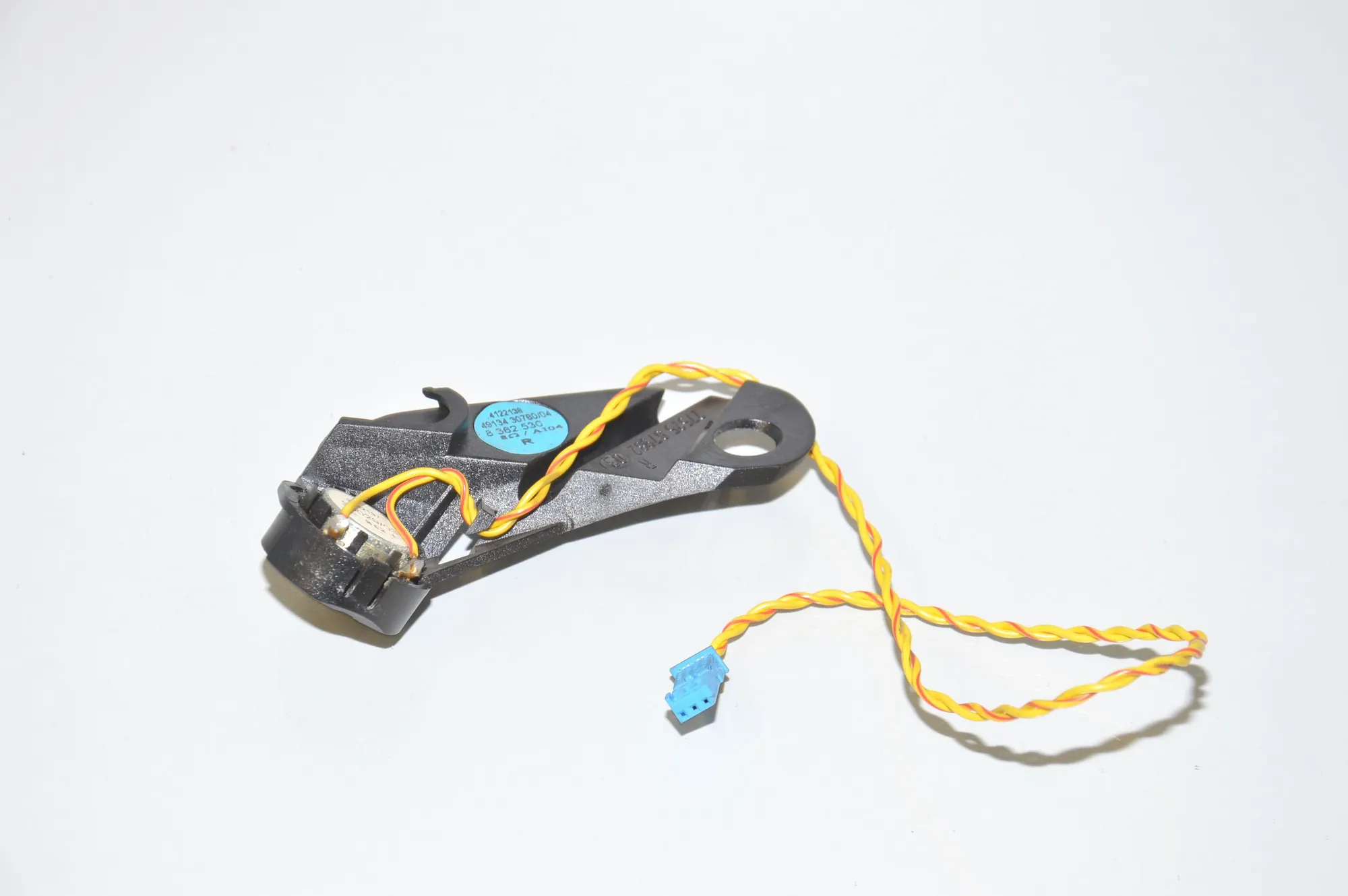 Front Right Door Speaker – OEM 8362530 · BMW 5 (E39) BMW 5 (E39) 520 d 2000 – 3