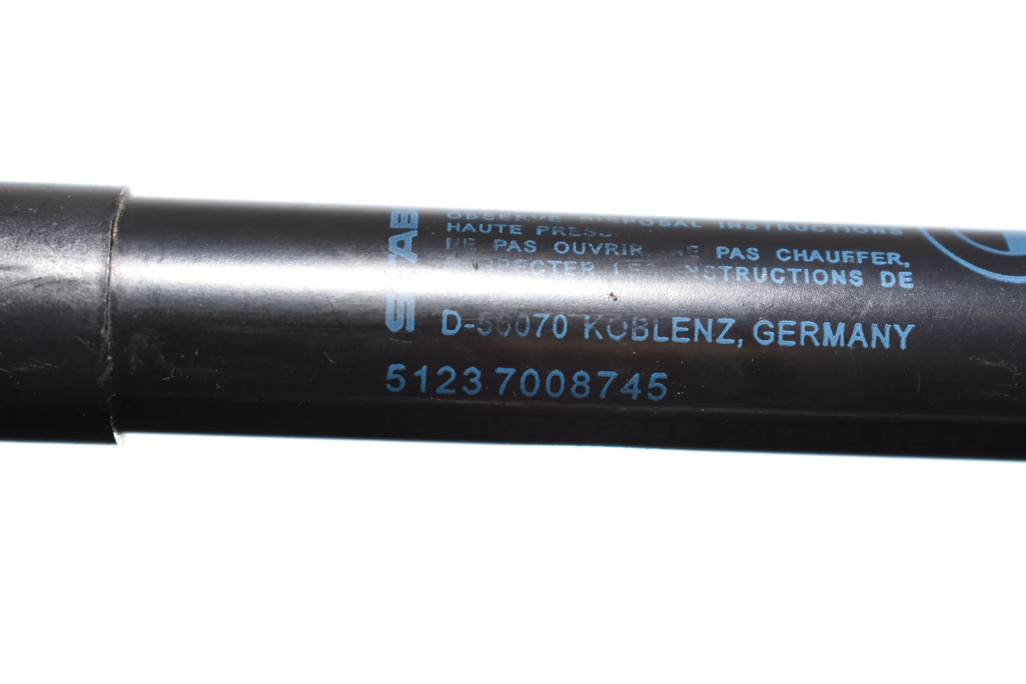 Front Right Bonnet Strut – OEM 7008745 · BMW 5 (E60) BMW 5 (E60) 530 d 2006 – 3