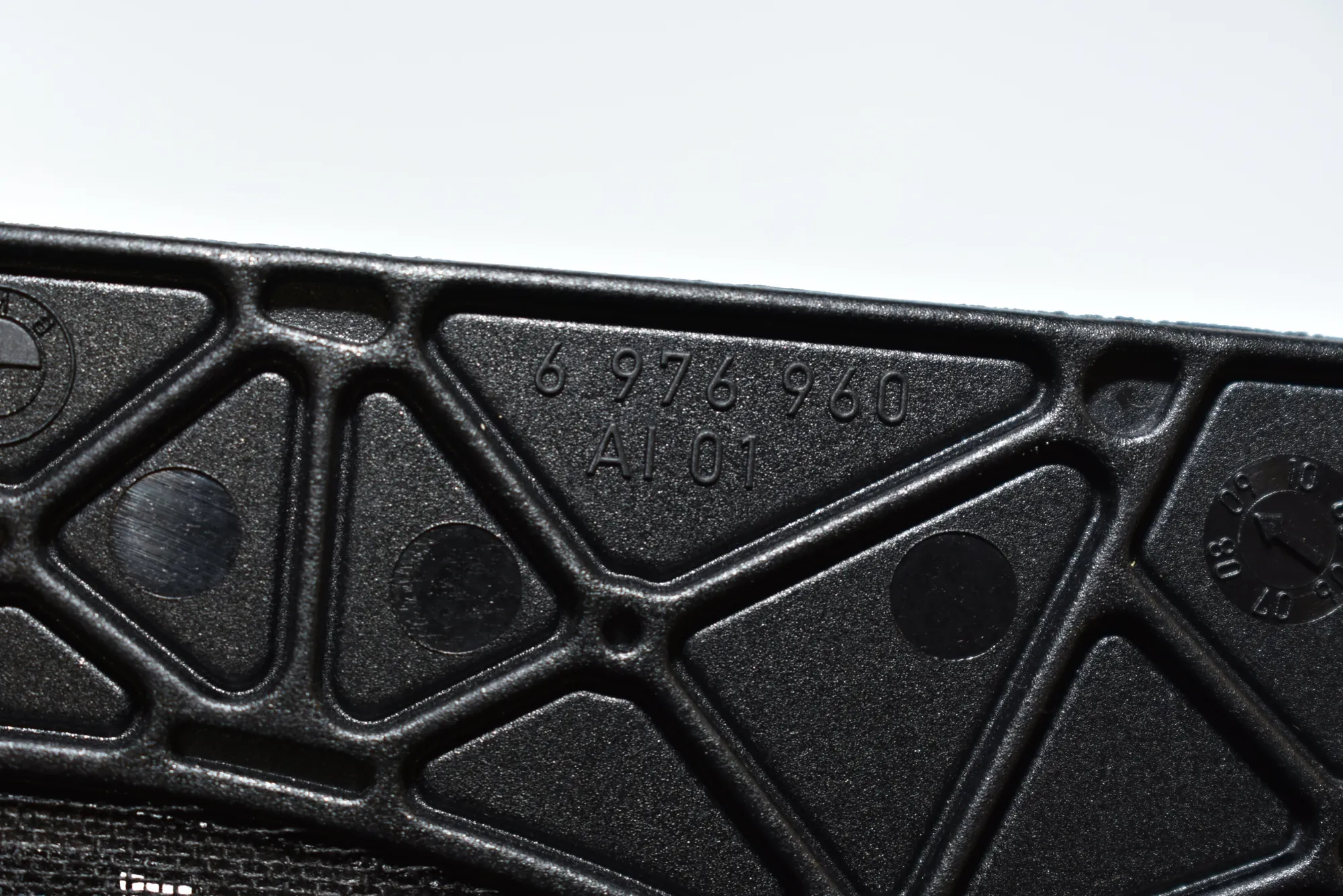 Loudspeaker Cover – OEM 6976960 · BMW 5 (E60) BMW 5 (E60) 525 d 2007 – 4