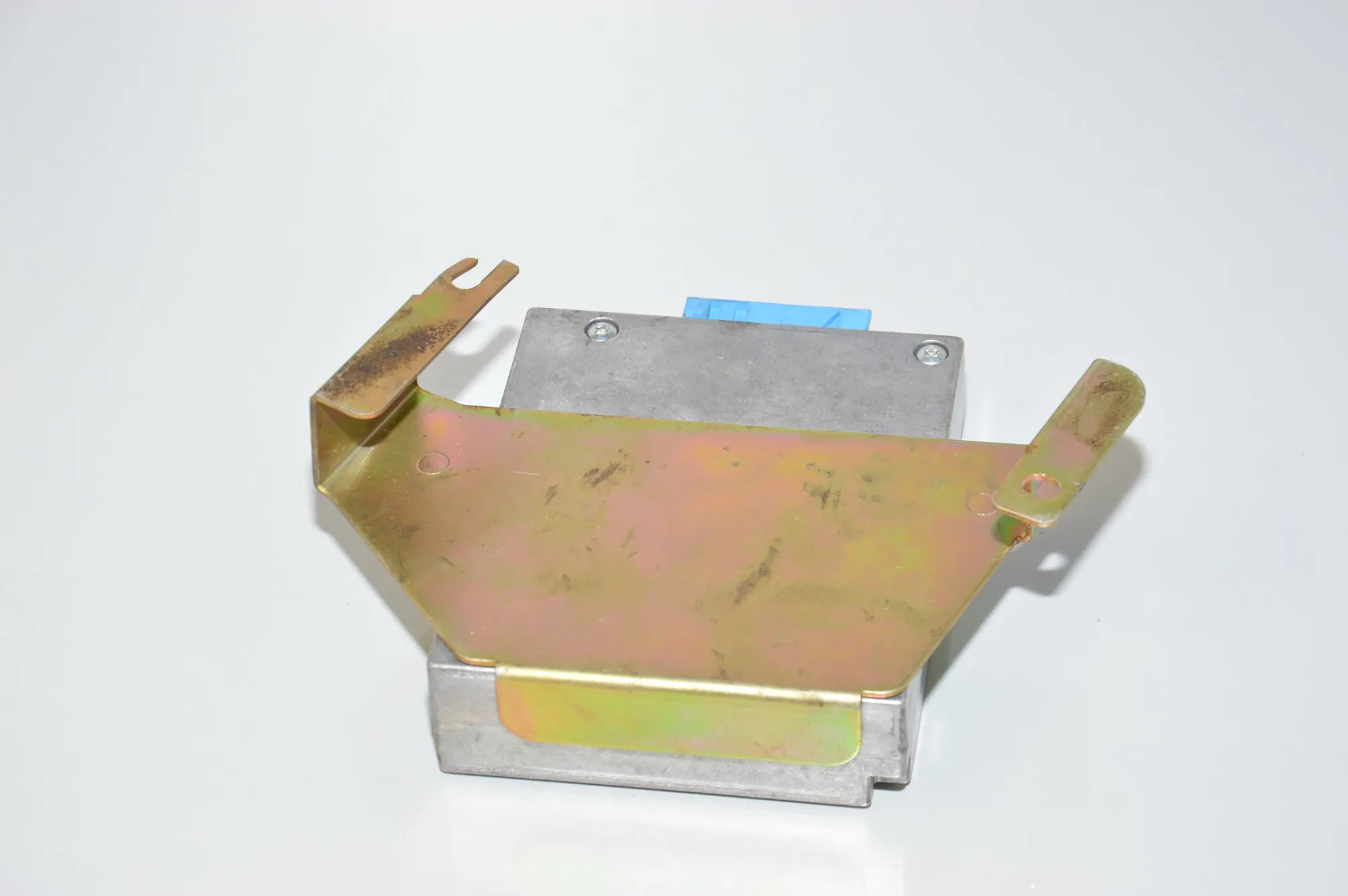 Other Control Units – OEM 4108516 · BMW 5 (E39) BMW 5 (E39) 520 d 2001 – 4