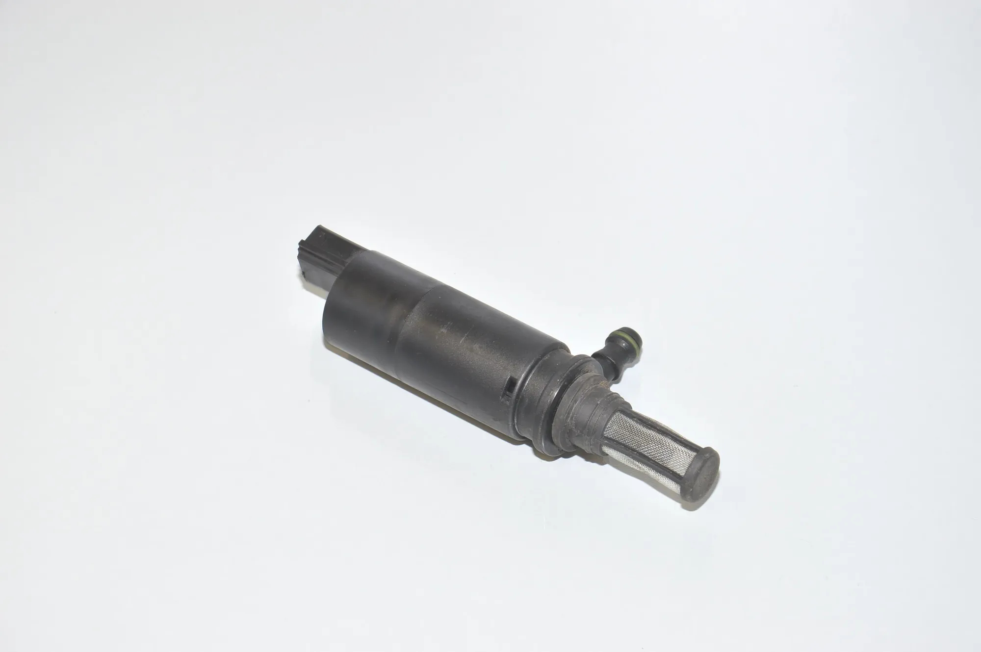 Washer Tank Motor – OEM 8377613 · BMW 1 (E81) BMW 1 (E81) 116 d 2011 – 4