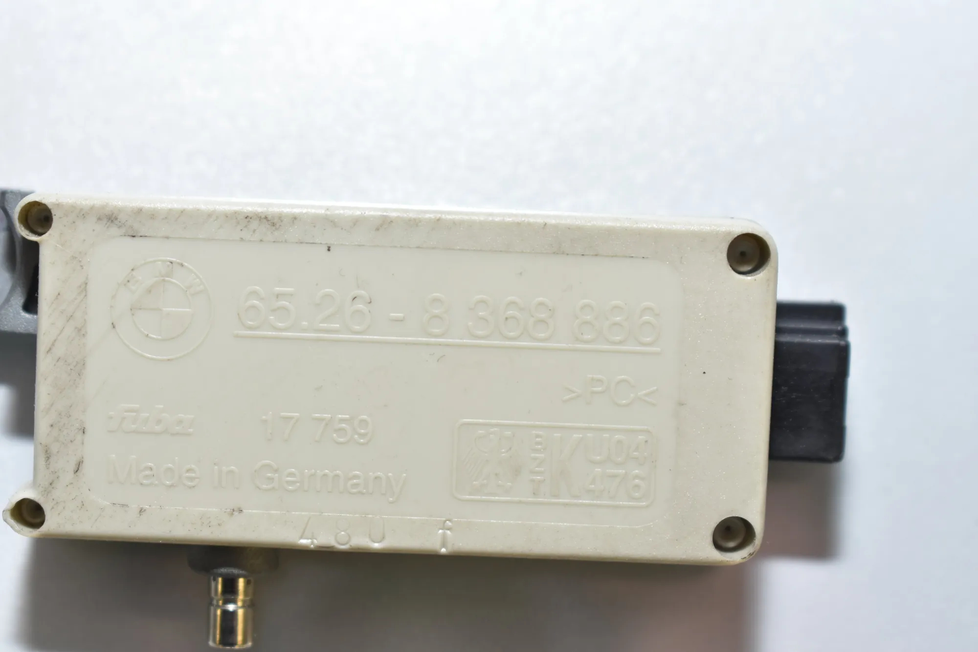 Antenna – OEM 8368886 · BMW 5 Touring (E39) BMW 5 Touring (E39) 525 d 2001 – 4