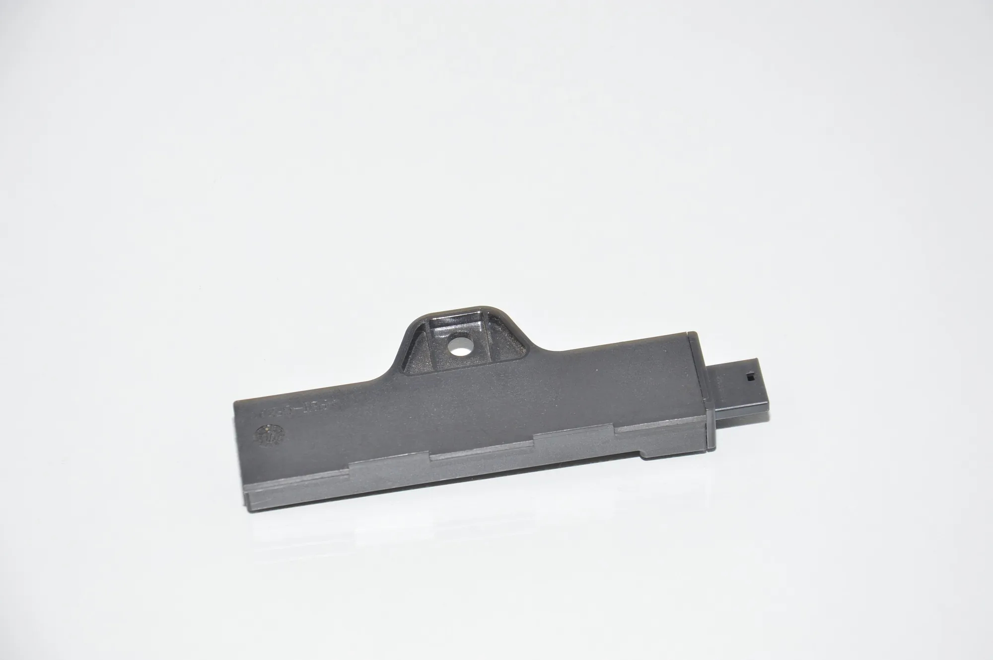 Antenna – OEM 9220832 · BMW 3 (F30, F80) BMW 3 (F30, F80) 316 d 2012 – 4