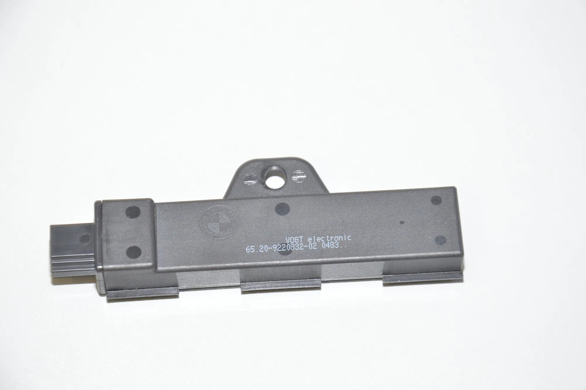 Antenna – OEM 9220832 · BMW 3 (F30, F80) BMW 3 (F30, F80) 316 d 2012 – 6