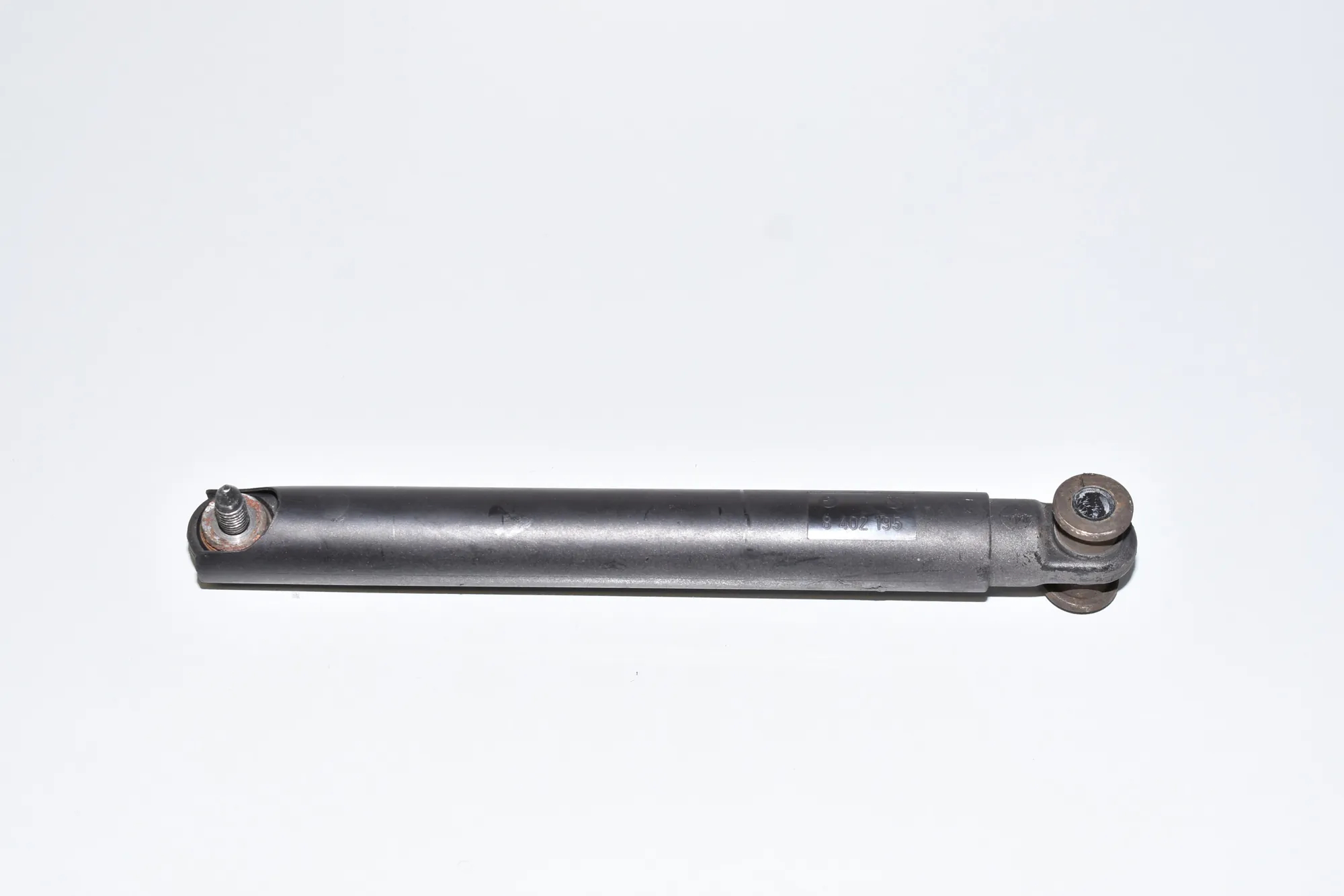 Right Side Tailgate Gas Strut – OEM 8402195 · BMW X5 (E53) BMW X5 (E53) 3.0 d 2001 – 2