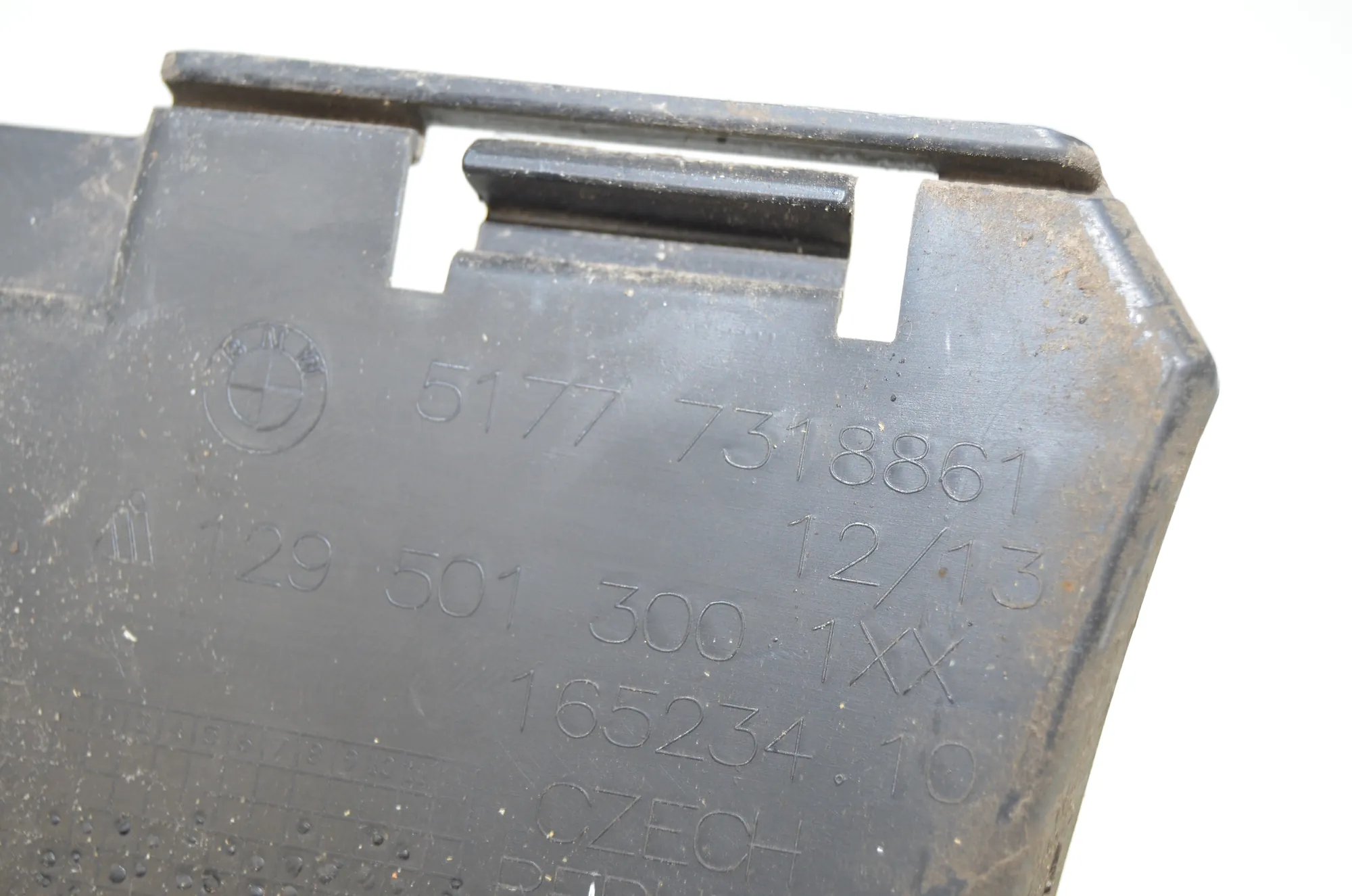 Sideskirt Bracket – OEM 7301940 · BMW 2 Gran Tourer (F46) 216 i 2018 – 7