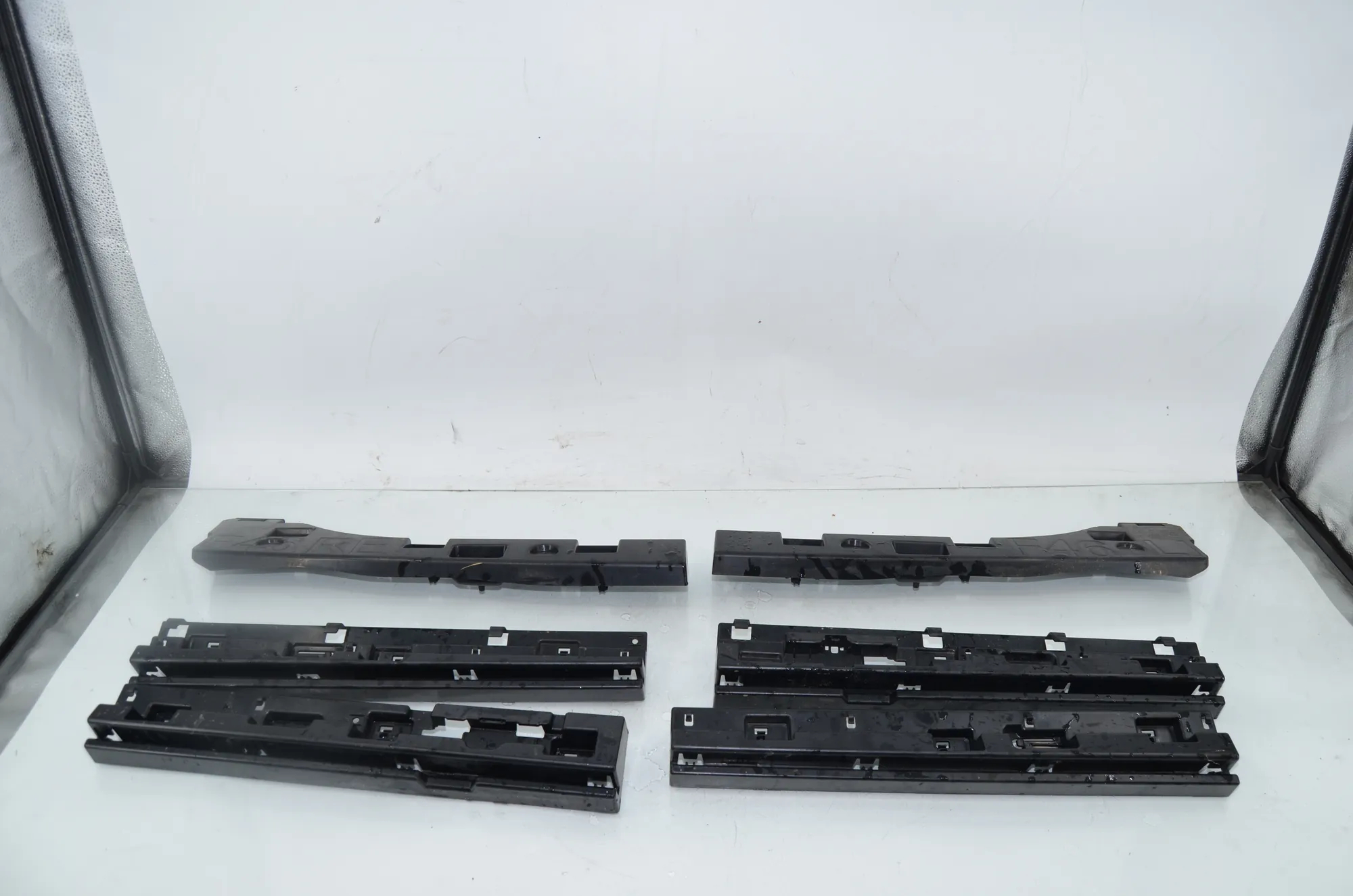 Sideskirt Bracket – OEM 7301940 · BMW 2 Gran Tourer (F46) 216 i 2018