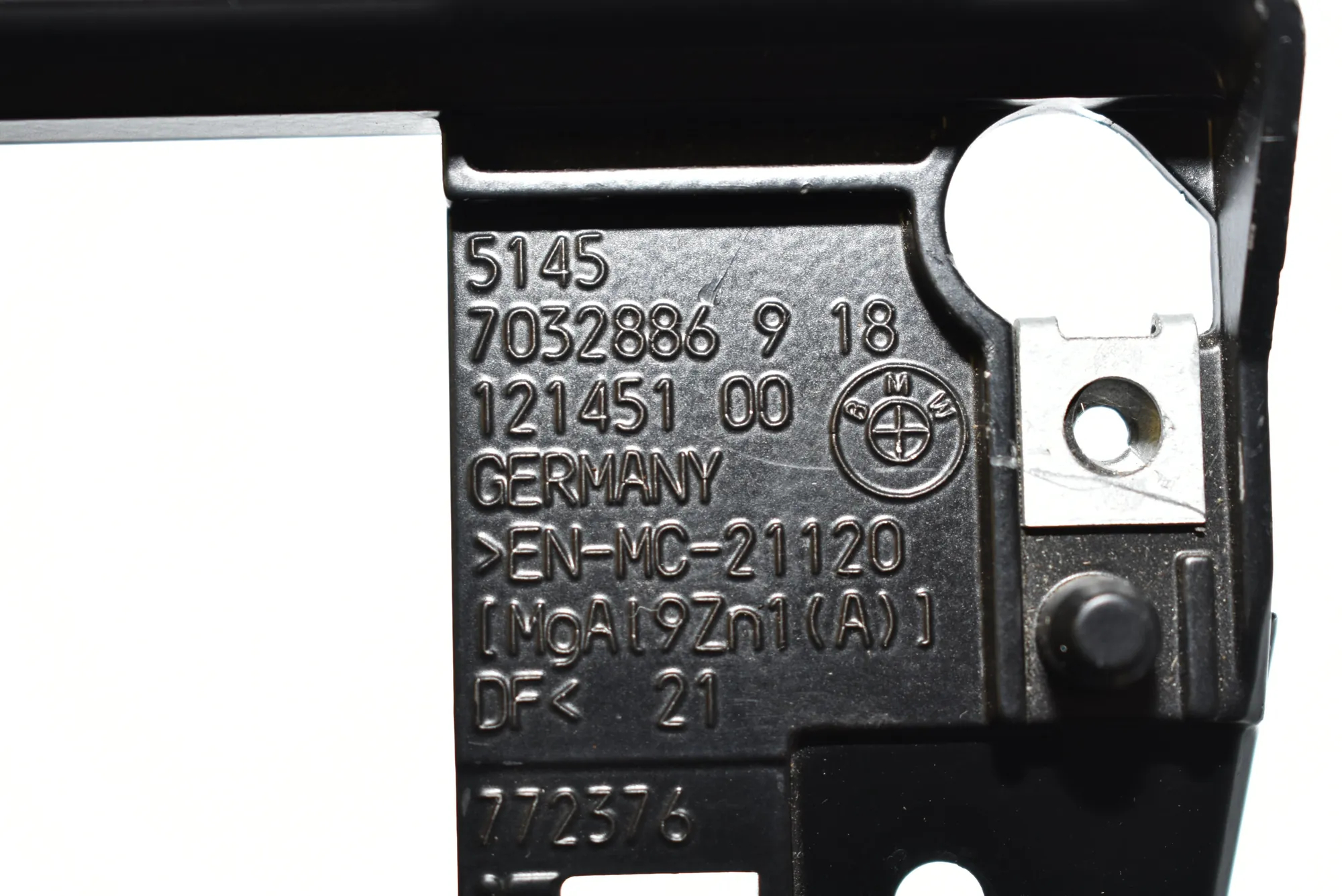 Other Interior Parts – OEM 8261060 · BMW 7 (E65, E66, E67) BMW 7 (E65, E66, E67) 730 Ld 2005 – 10