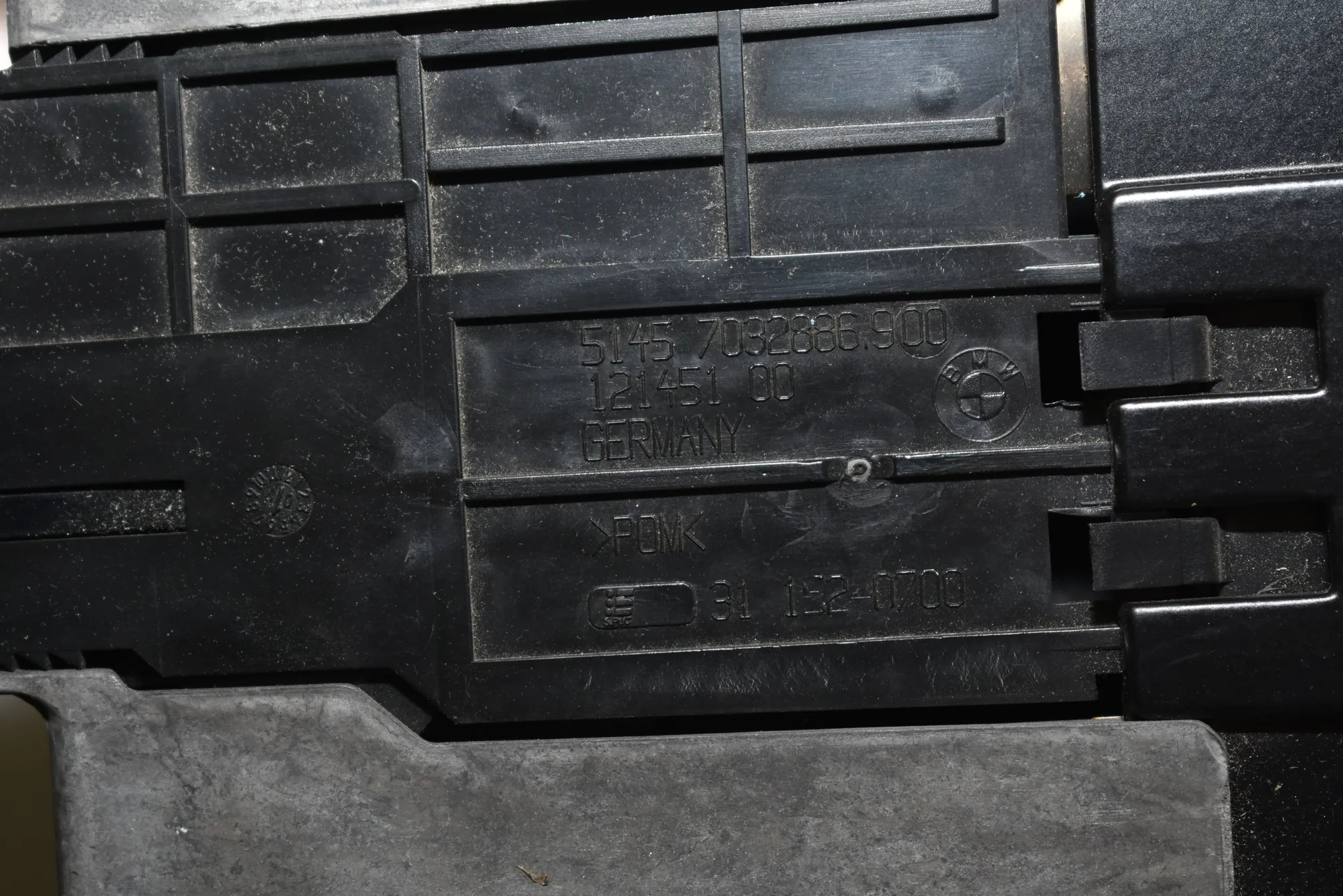 Other Interior Parts – OEM 8261060 · BMW 7 (E65, E66, E67) BMW 7 (E65, E66, E67) 730 Ld 2005 – 9