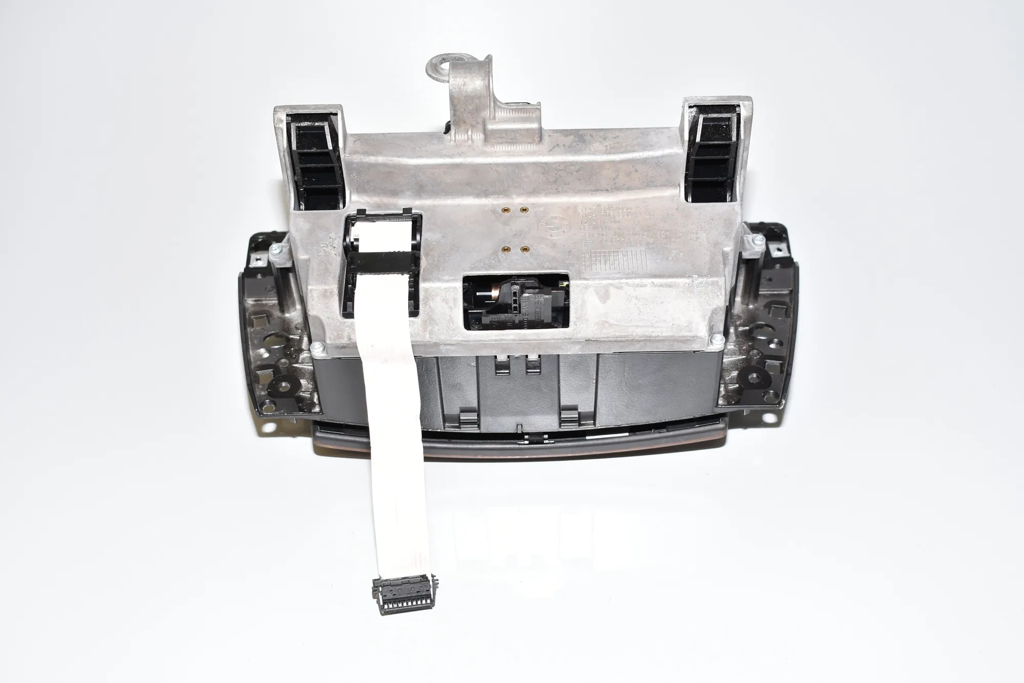 Other Interior Parts – OEM 8261060 · BMW 7 (E65, E66, E67) BMW 7 (E65, E66, E67) 730 Ld 2005 – 7