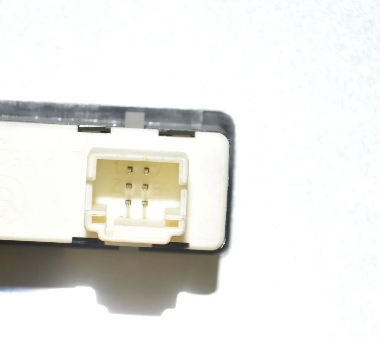 Switches – OEM 8352160 · BMW 5 (E39) BMW 5 (E39) 520 d 2000 – 6