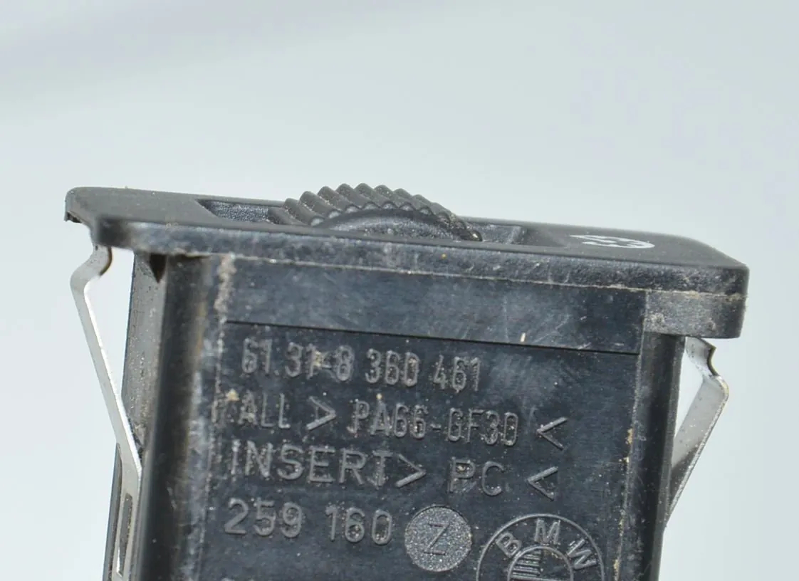 Switches – OEM 8360461 · BMW 5 (E39) BMW 5 (E39) 520 d 2000 – 5