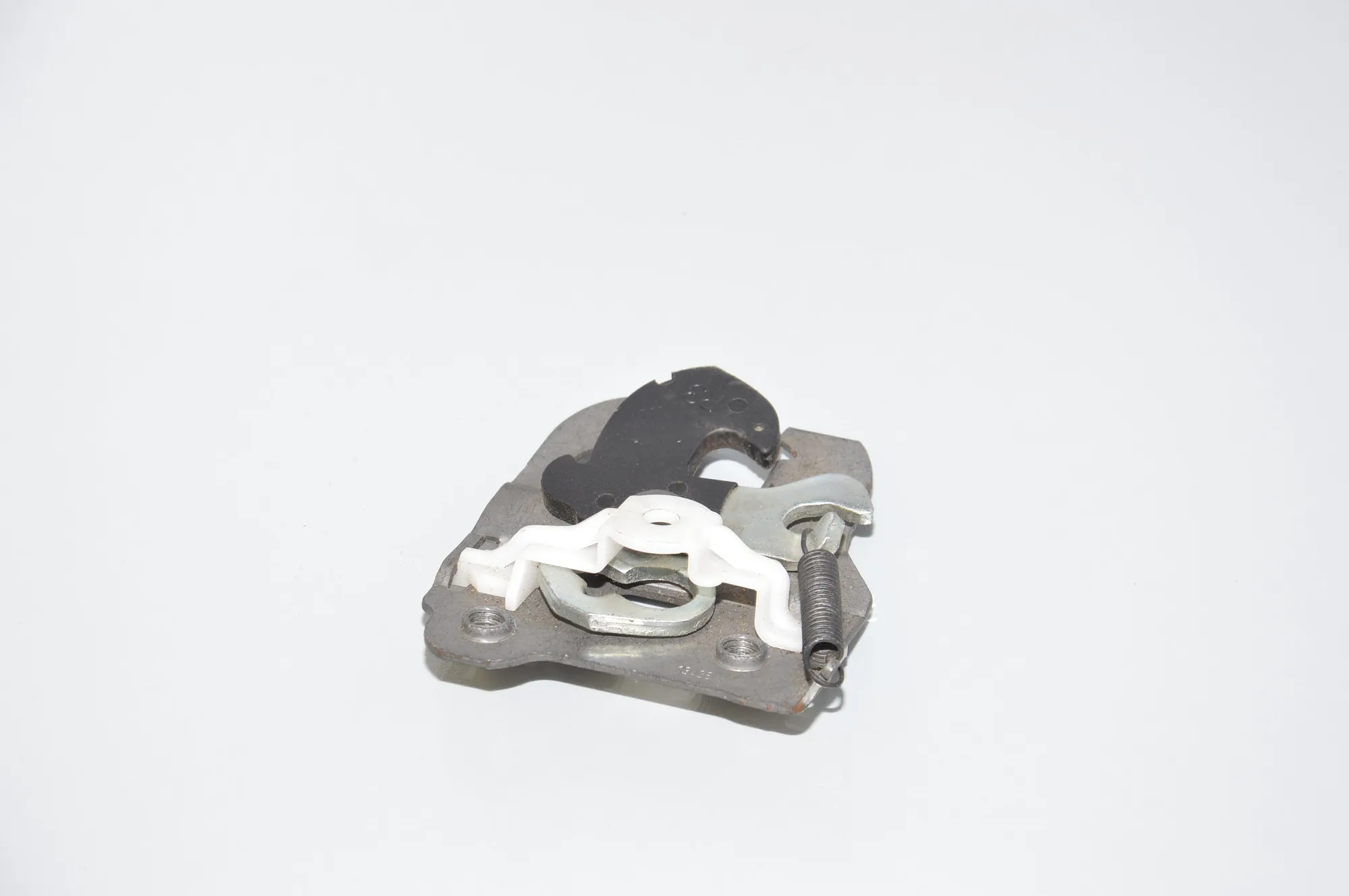 Other Interior Parts – OEM 7142262 · BMW 3 (E90) BMW 3 (E90) 316 i 2005 – 2