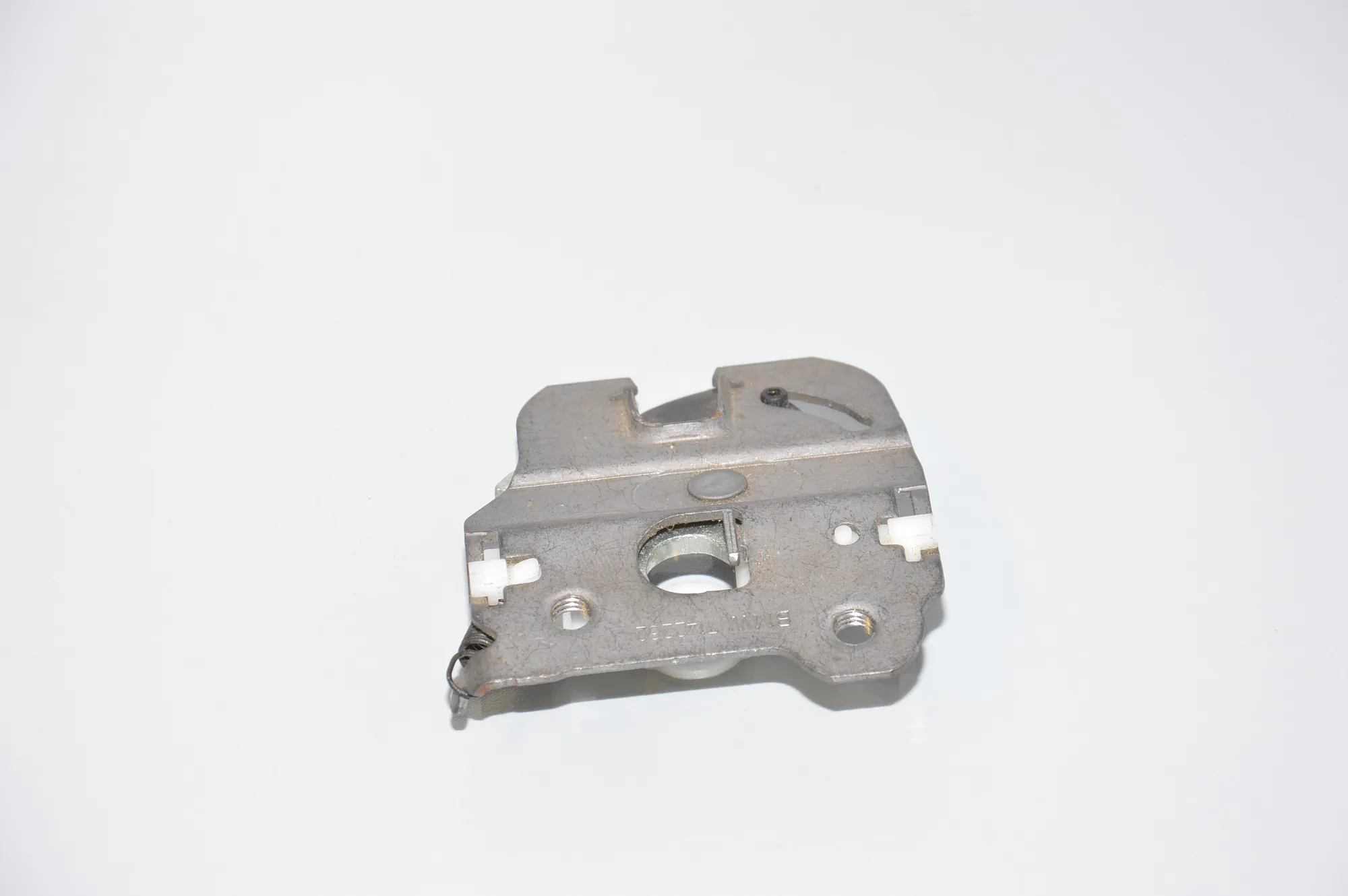 Other Interior Parts – OEM 7142262 · BMW 3 (E90) BMW 3 (E90) 316 i 2005 – 4