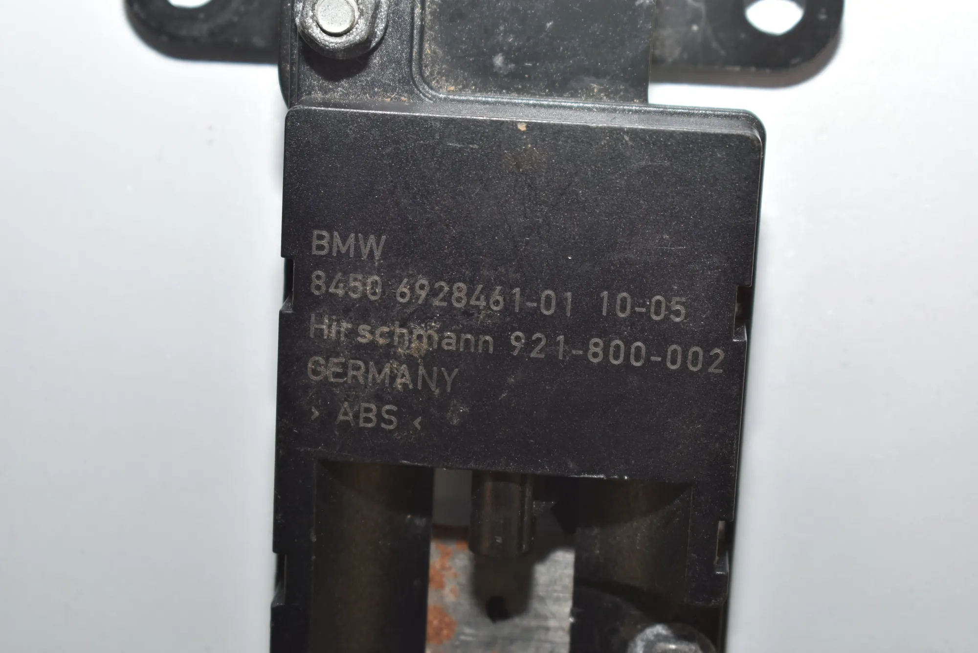 Antenna – OEM 6928461 · BMW 7 (E65, E66, E67) BMW 7 (E65, E66, E67) 730 Ld 2006 – 4