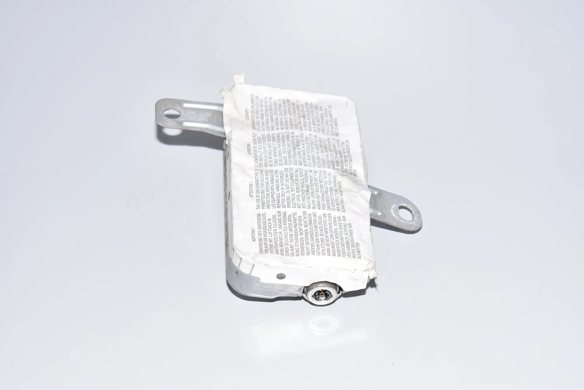 Rear Right Door Safety Bag SRS – OEM 7077222 · BMW 7 (E65, E66, E67) BMW 7 (E65, E66, E67) 740 d 2005 – 2