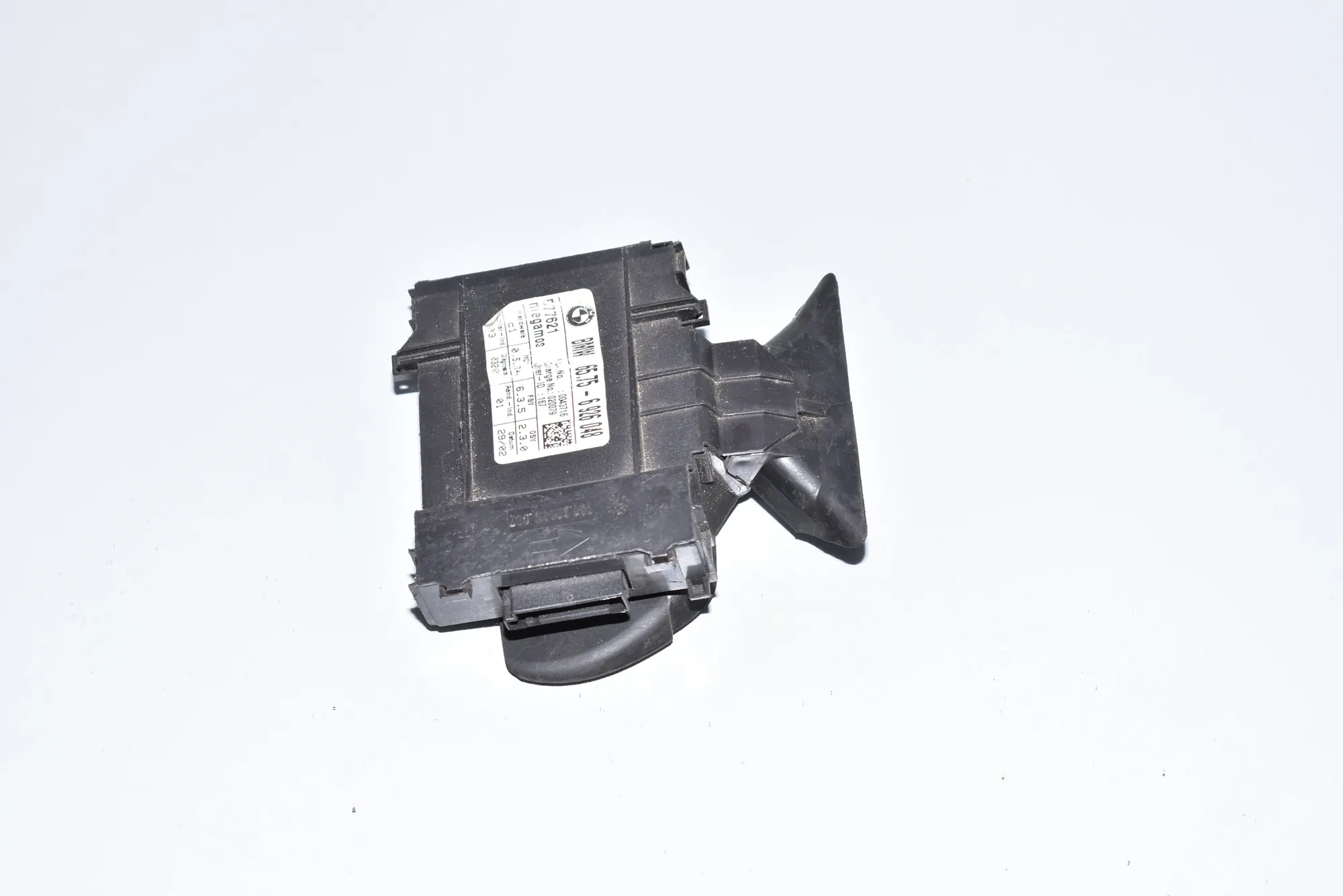 Other Control Units – OEM 6926048 · BMW 7 (E65, E66, E67) BMW 7 (E65, E66, E67) 730 d 2002 – 2