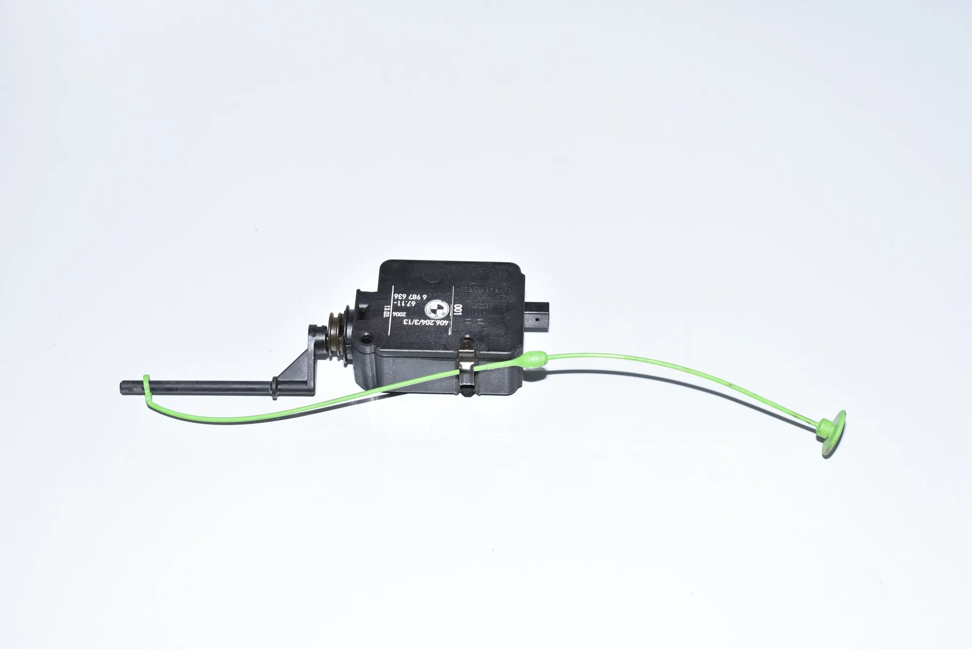 Fuel Tank Cover Lock – OEM 6987636 · BMW X5 (E53) BMW X5 (E53) 3.0 d 2004