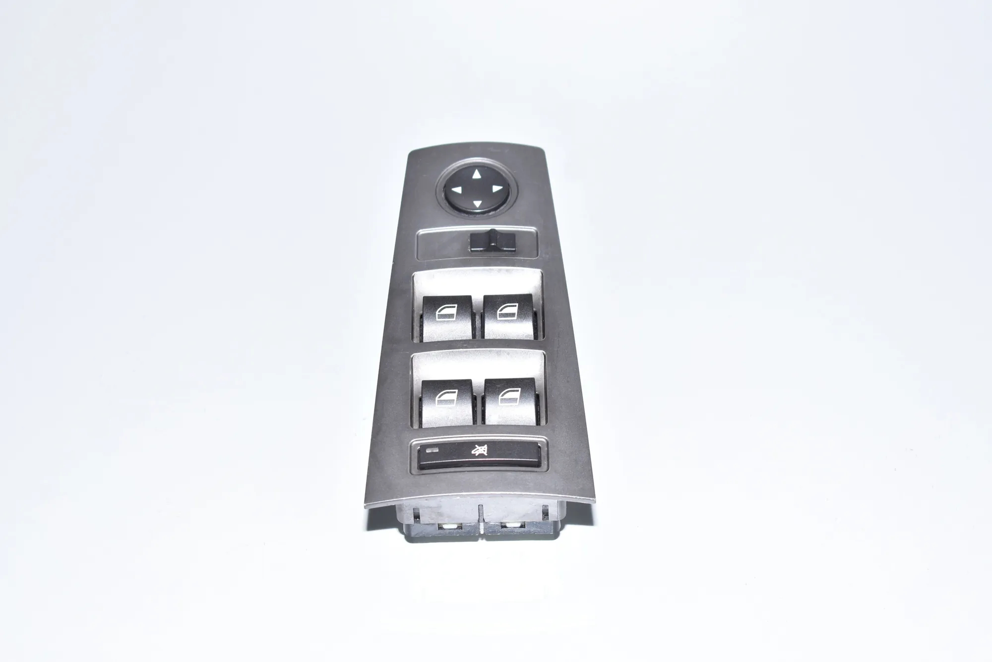 Front Left Door Window Switch – OEM 6915008 · BMW 7 (E65, E66, E67) BMW 7 (E65, E66, E67) 730 i, Li 2004 – 2