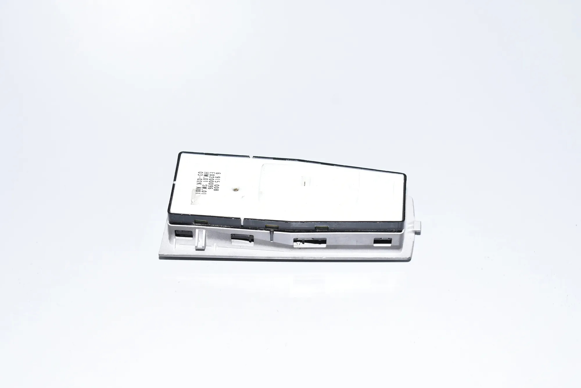 Front Left Door Window Switch – OEM 6915008 · BMW 7 (E65, E66, E67) BMW 7 (E65, E66, E67) 730 i, Li 2004 – 3