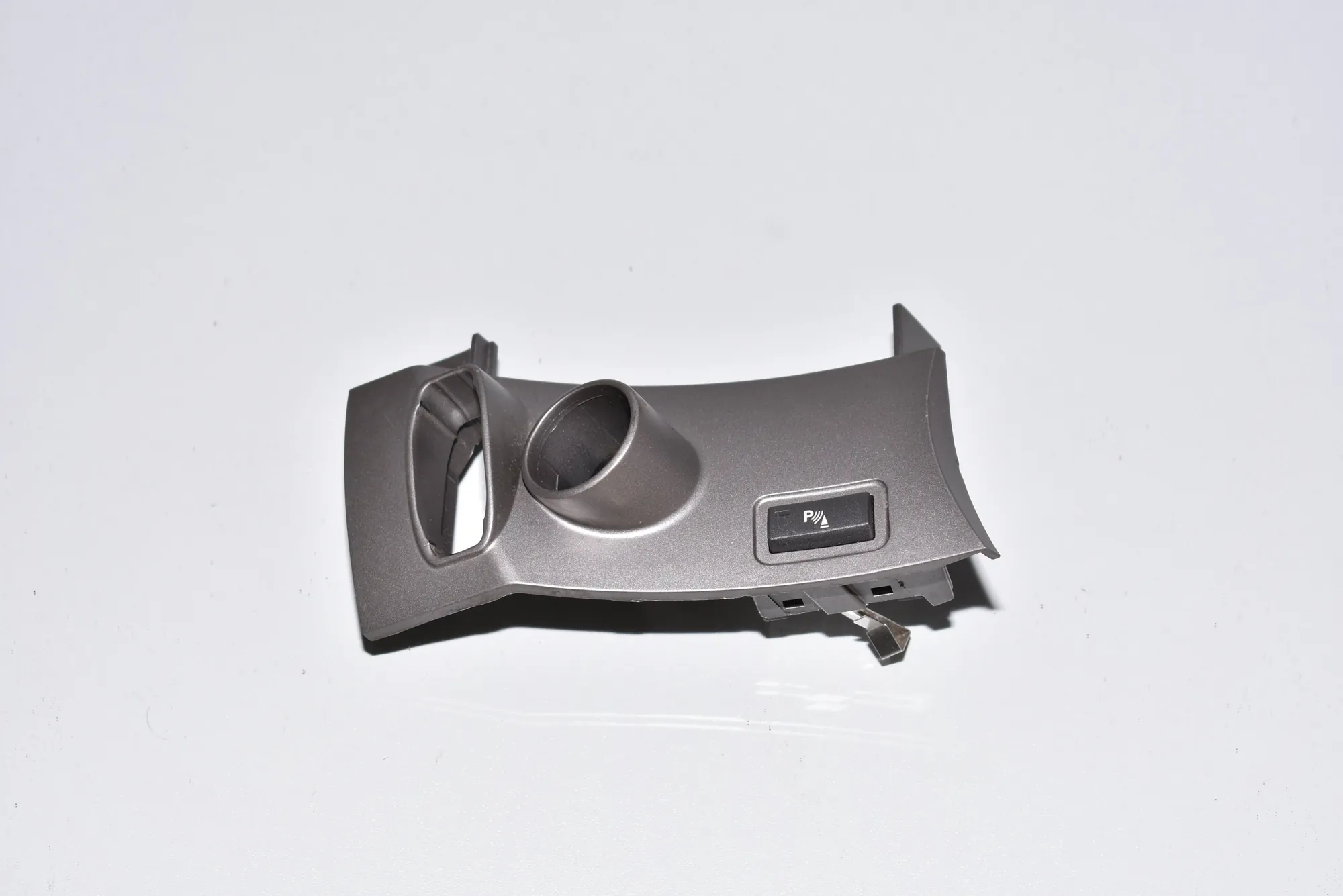 Parking Aid Switch – OEM 6921189 · BMW 7 (E65, E66, E67) BMW 7 (E65, E66, E67) 730 d 2002