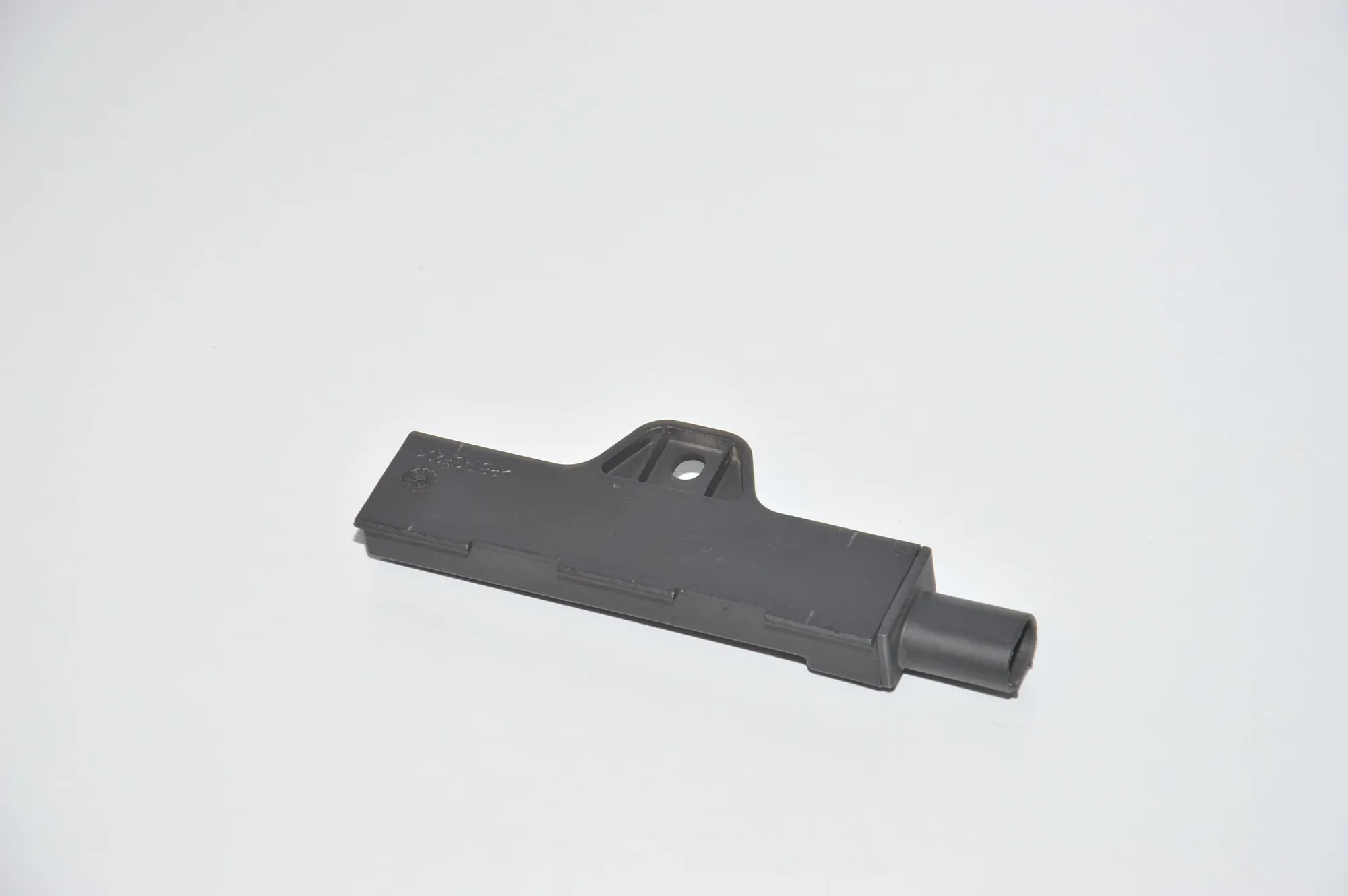 Antenna – OEM 9144261 · BMW 7 (F01, F02) BMW 7 (F01, F02) 750 Li 2013 – 4