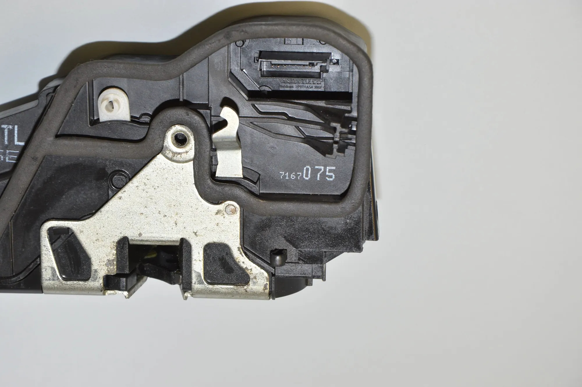 Rear Left Door Lock – OEM 7167075 · BMW 1 (E81) BMW 1 (E81) 120 d 2007 – 5
