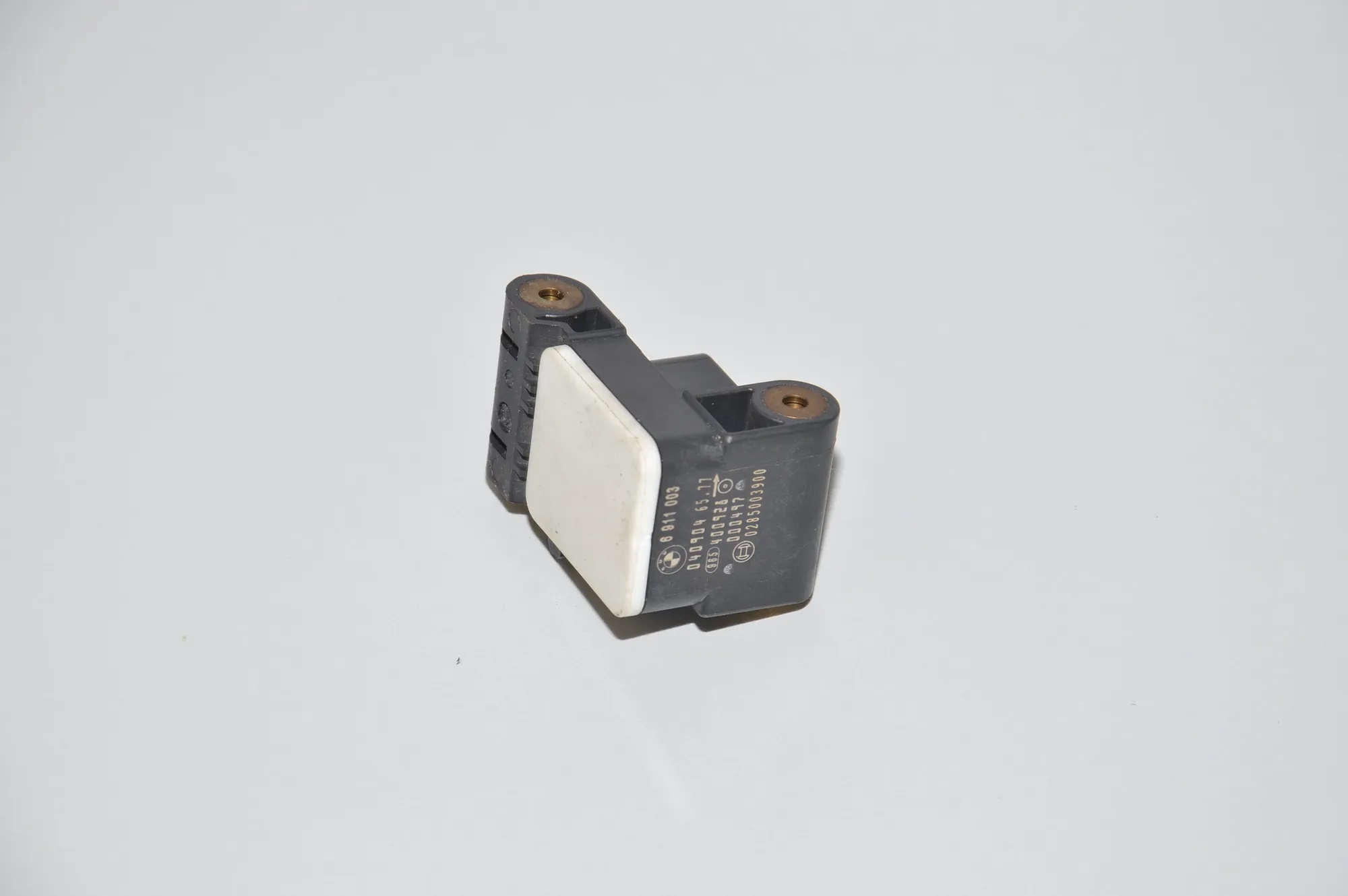 Front Left Impact Sensor – OEM 6911003 · BMW 1 (E81) BMW 1 (E81) 116 d 2008 – 5