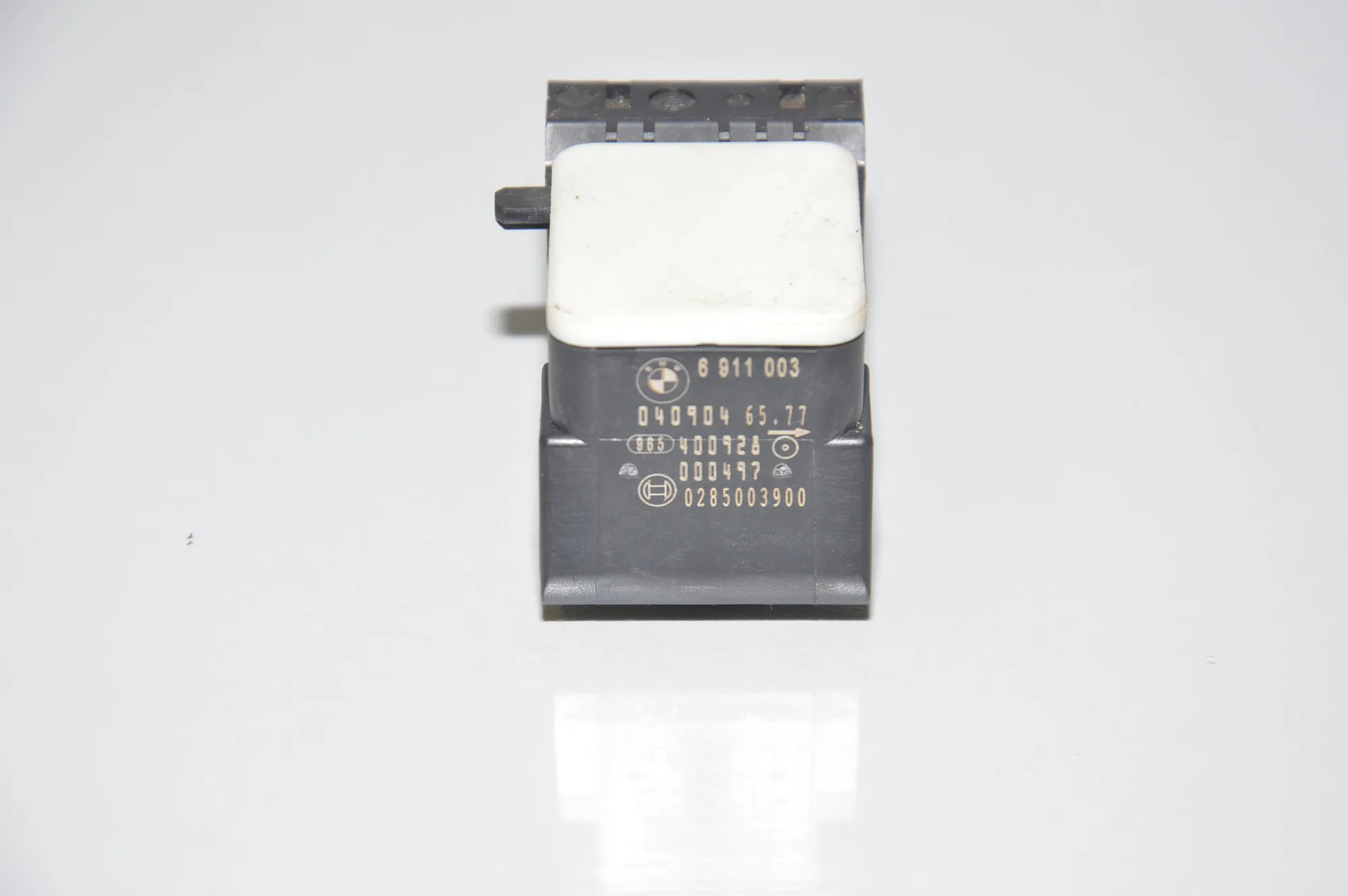 Front Left Impact Sensor – OEM 6911003 · BMW 1 (E81) BMW 1 (E81) 116 d 2008 – 6