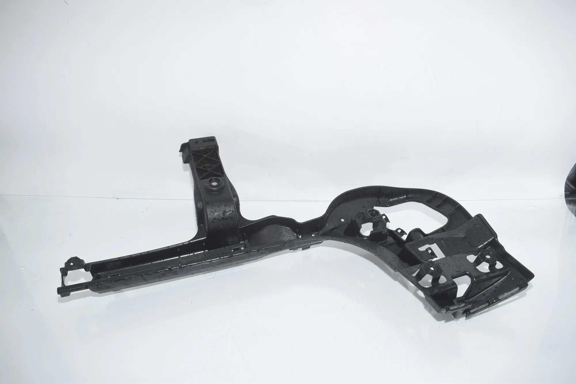 Rear Right Bumper Bracket – OEM 7387278 · BMW 2 Gran Tourer (F46) 216 i 2018 – 3