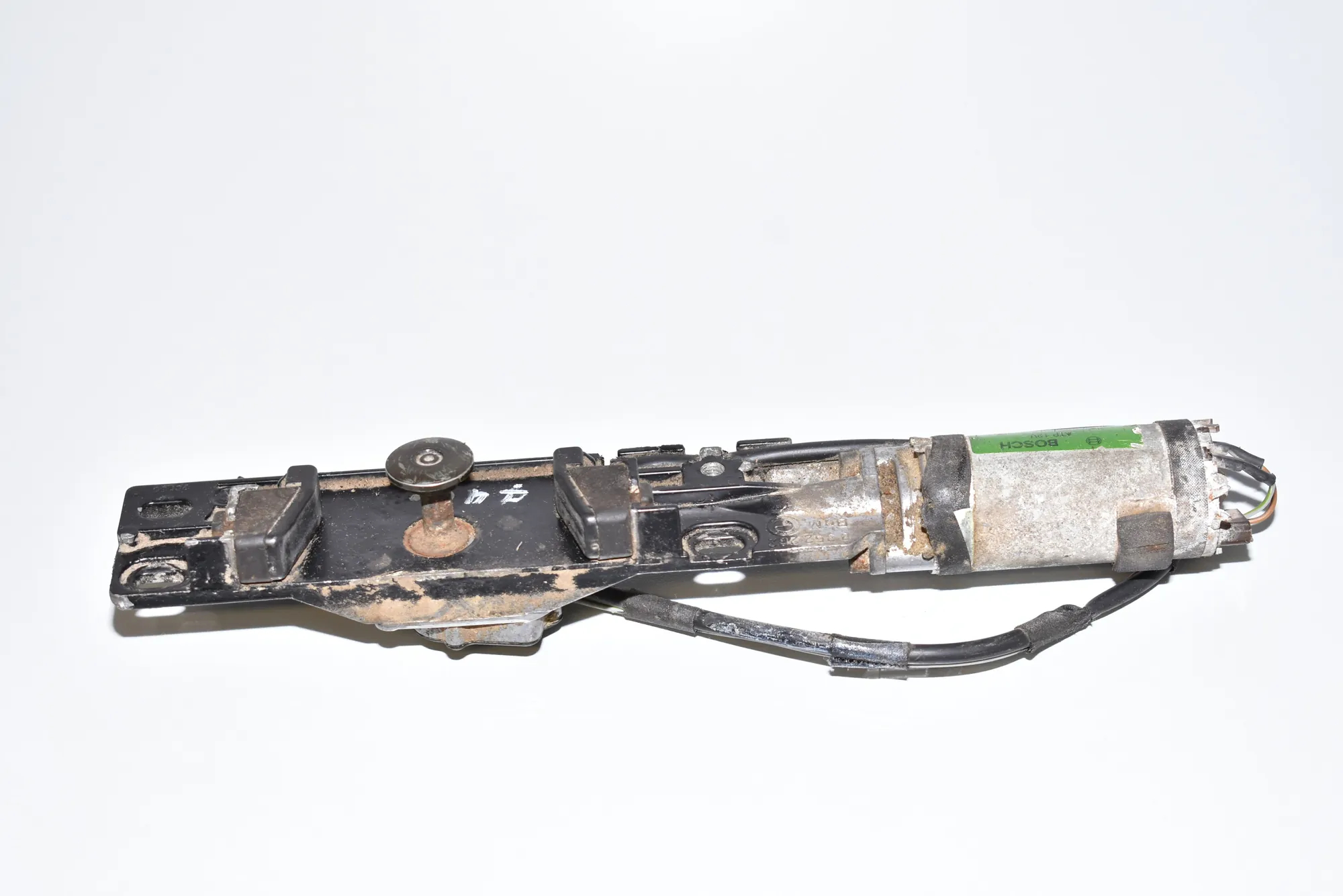 Tailgate Boot Lock – OEM 0390201300 · BMW 7 (E38) BMW 7 (E38) 730 d 2000